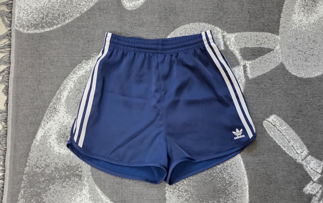아디다스 오리지널 우먼스 3S 새틴 쇼츠 반바지 돌핀 팬츠 상품이미지2