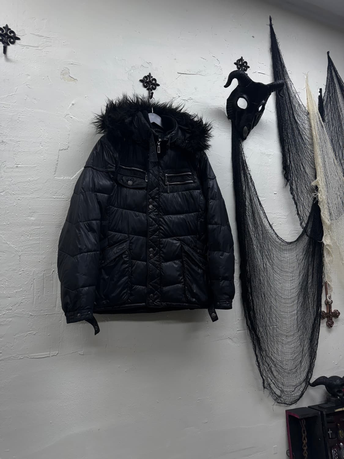 Crazy devil 00s trimming fur down jacket 상품이미지1