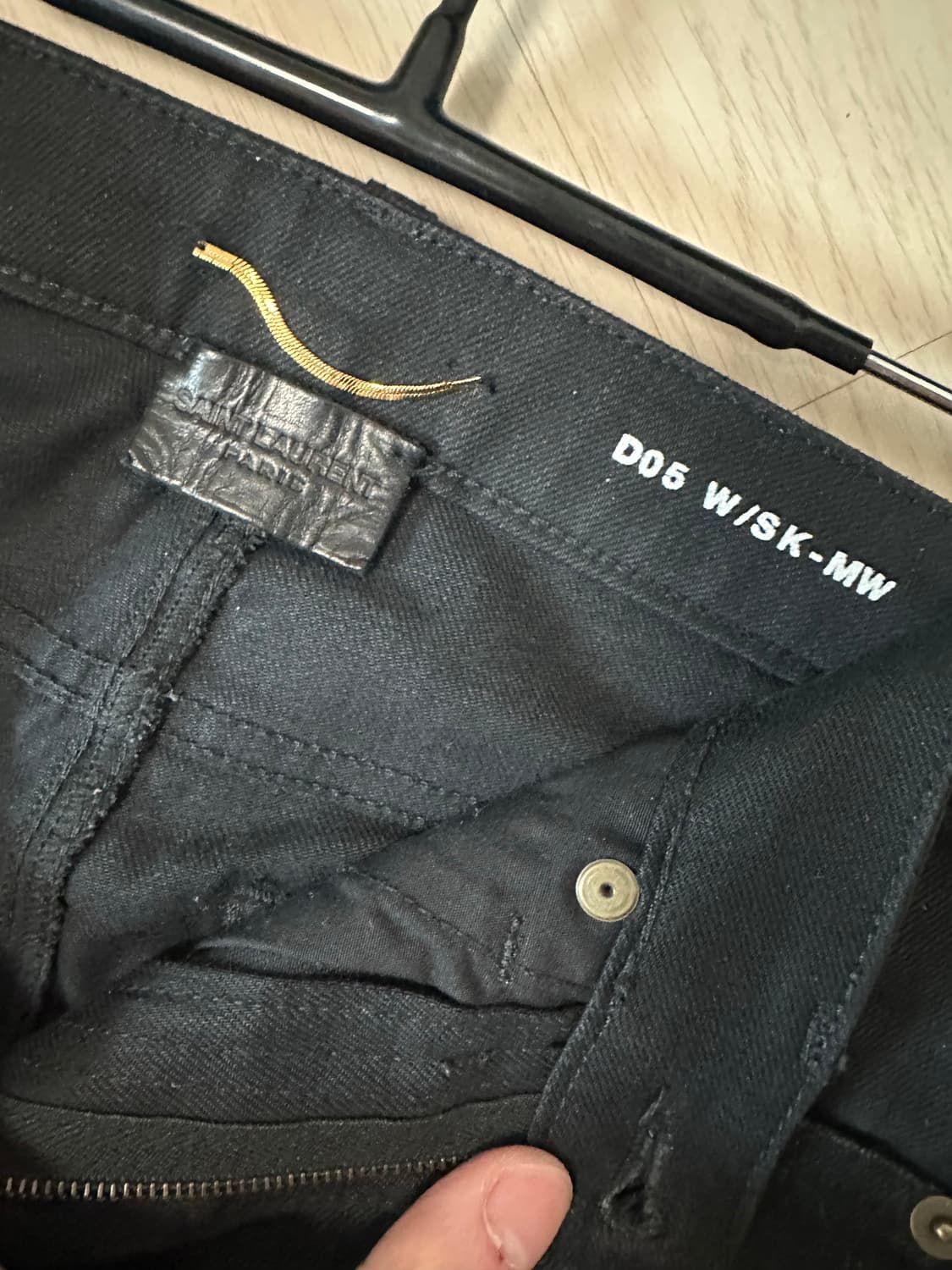 생로랑 스키니 블랙진 상품이미지3