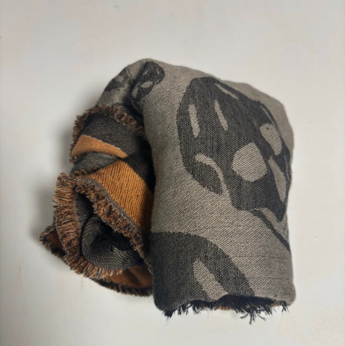 알렉산더 맥퀸 스카프 상품이미지2