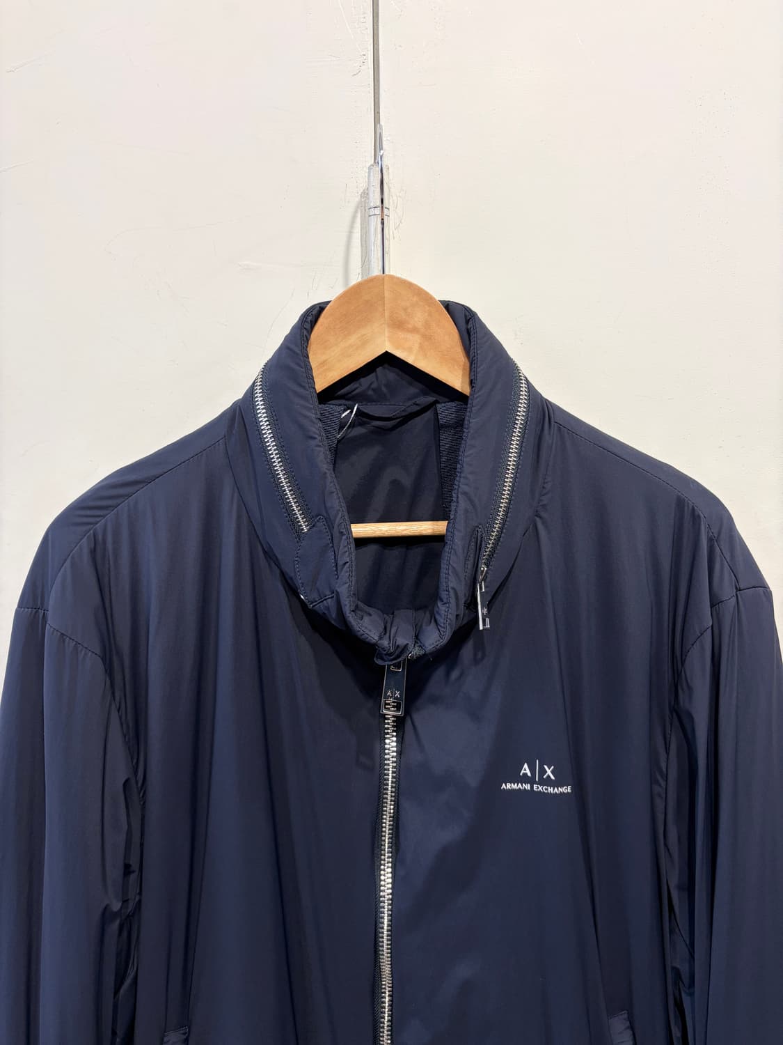 아르마니 익스체인지 히든 후드 하이넥 패디드 자켓 상품이미지2