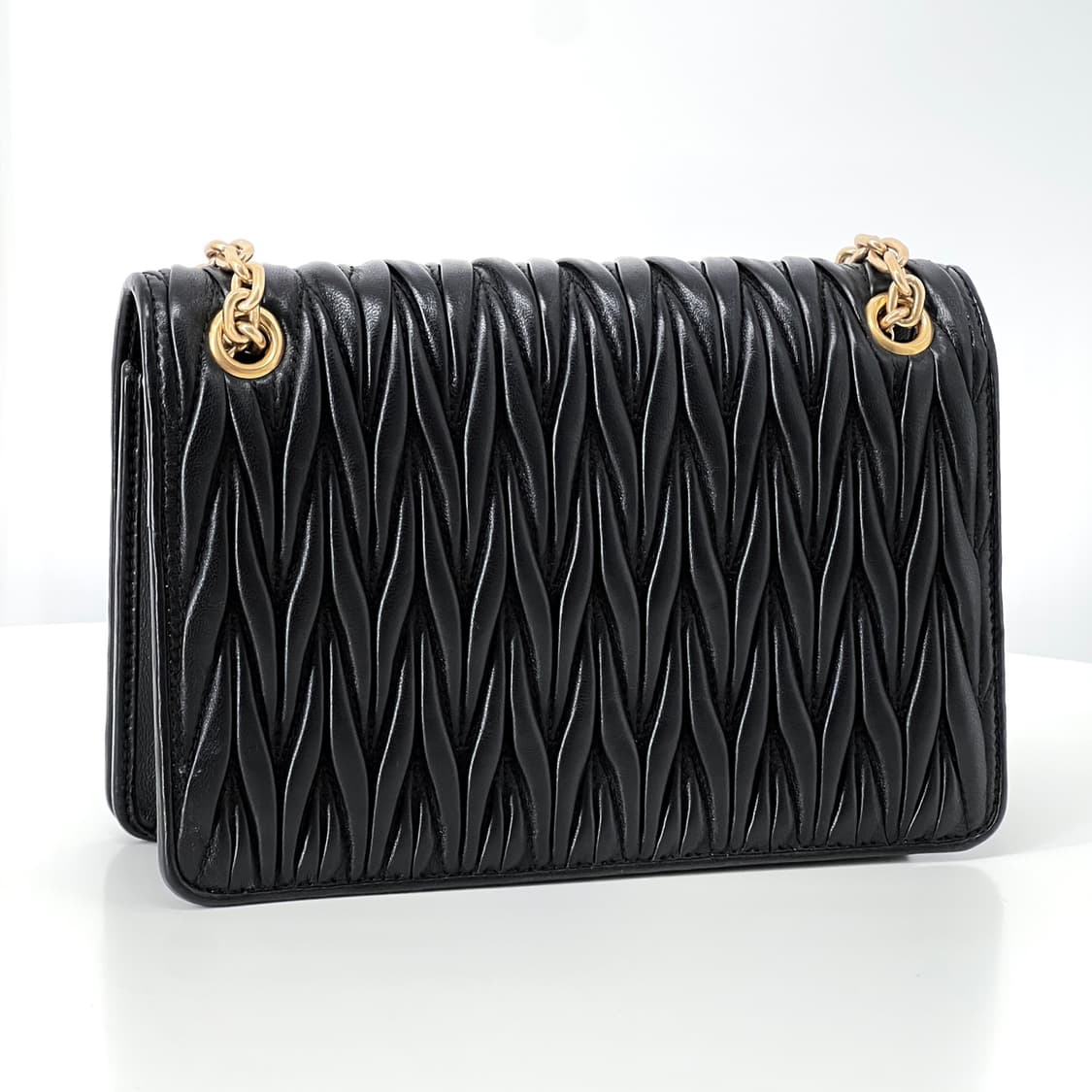 [감정완료] 미우미우 마테라쎄 체인 숄더백 블랙 상품이미지4