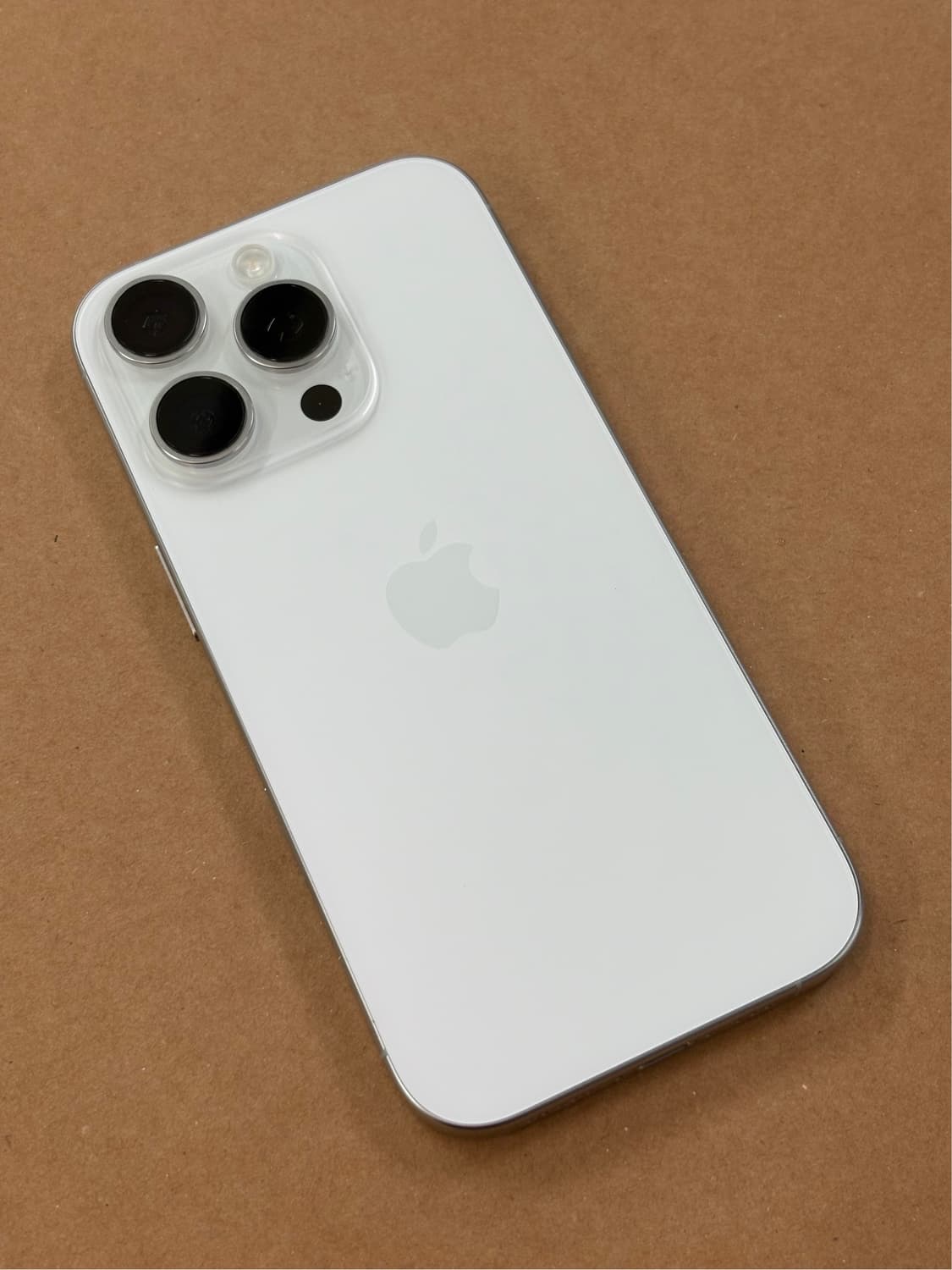 아이폰 16 Pro 화이트 128GB 풀박스 상품이미지2