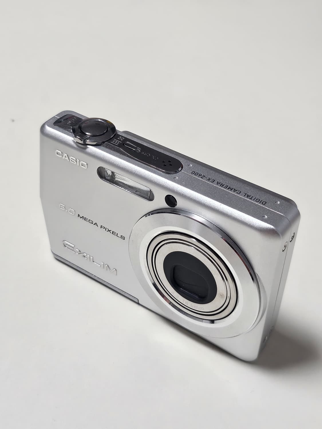 CASIO EXILIM EX-Z600 레트로 디지털카메라 (실버) 상품이미지1