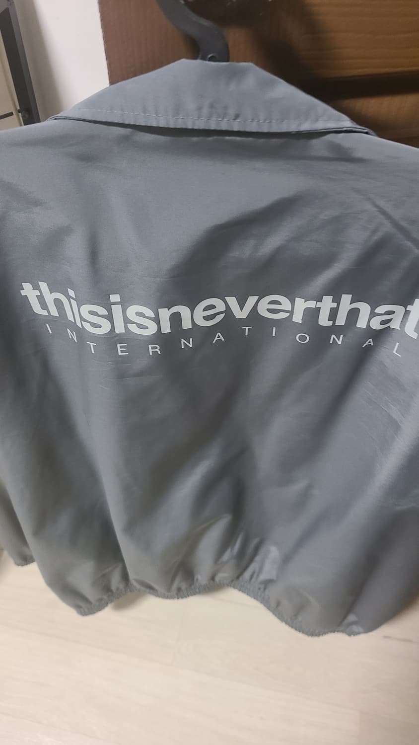 디스이즈네버댓 INTL 팀 자켓 차콜 상품이미지2