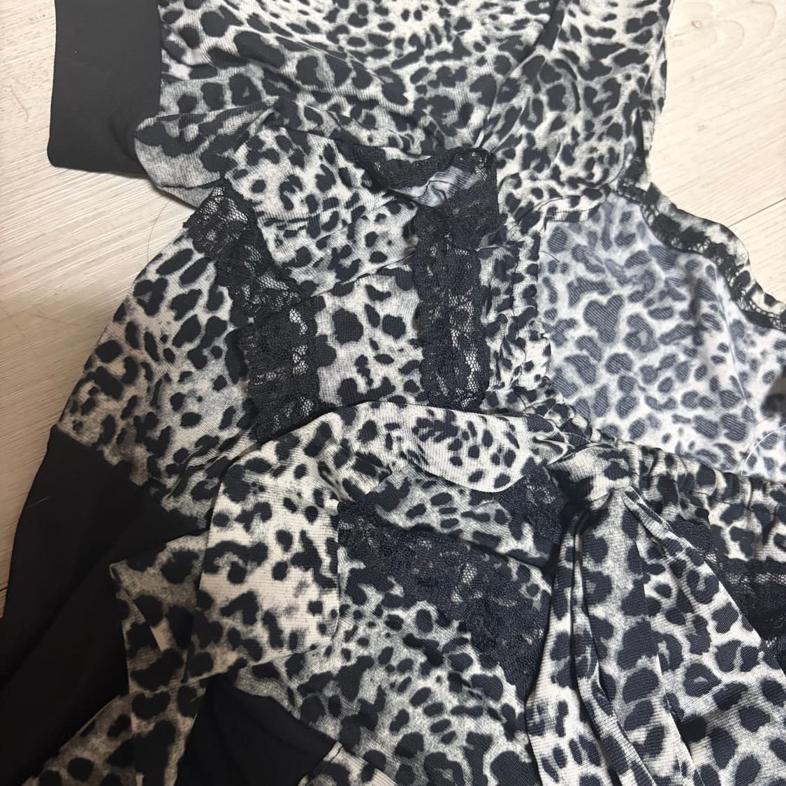 갸루 호피 레오파드 데라 아케호무 큐빈 반팔 티셔츠 택포 상품이미지2