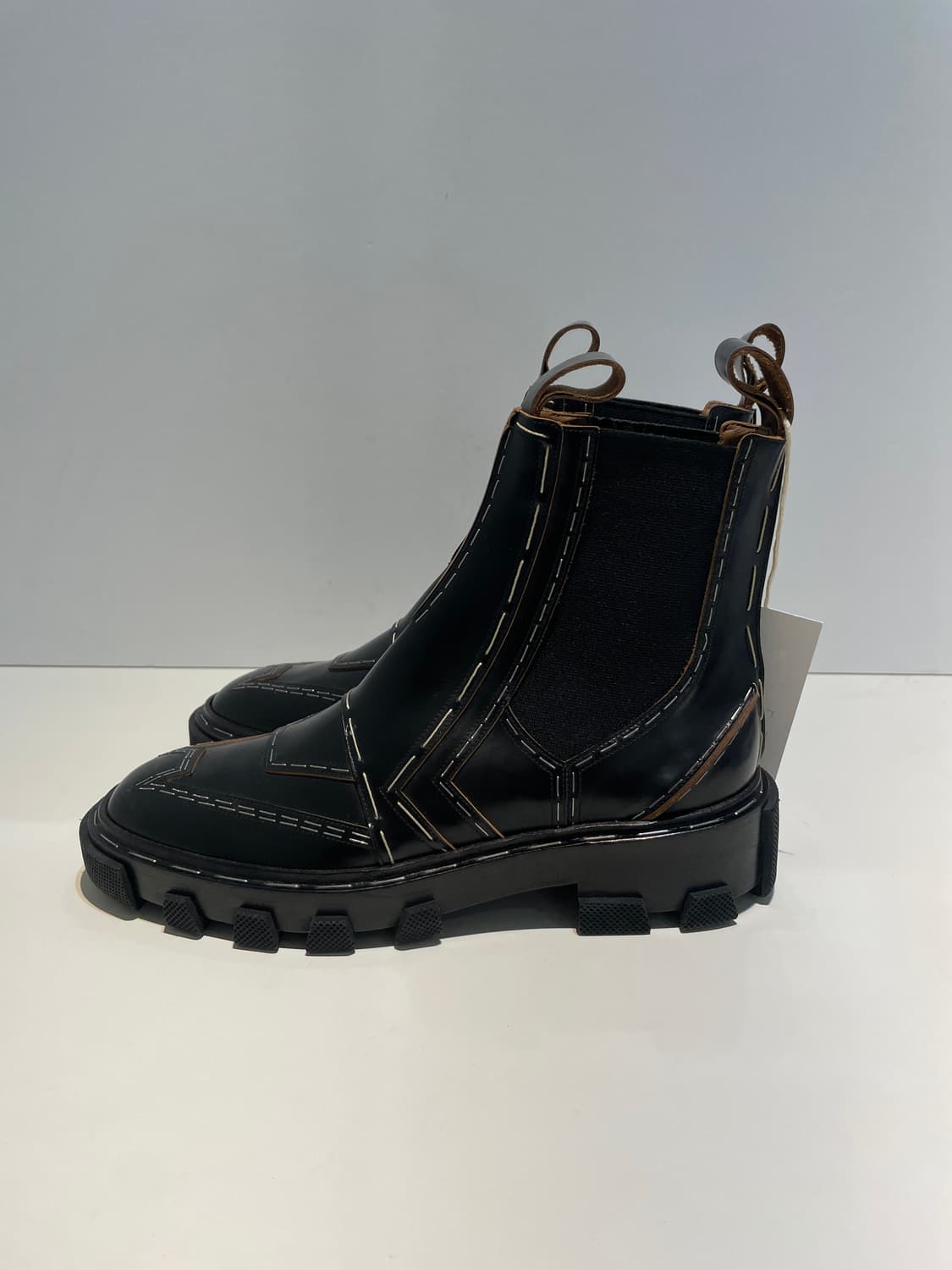 15FW 발렌시아가 x 알렉산더왕 워커 부츠 A1334 상품이미지4