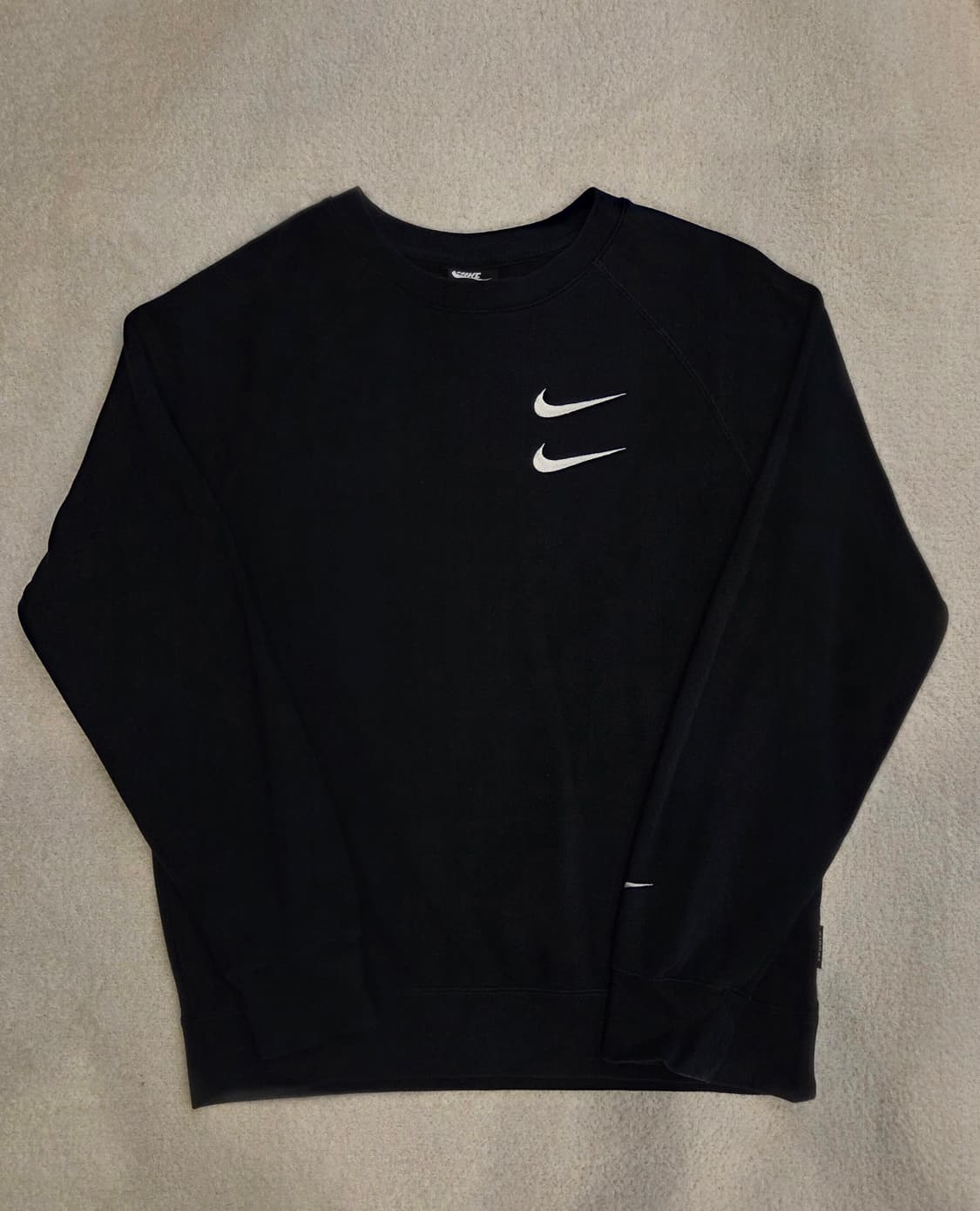  나이키 빅스우시 퓨추라 크루넥 (백로고 포인트) 상품이미지1