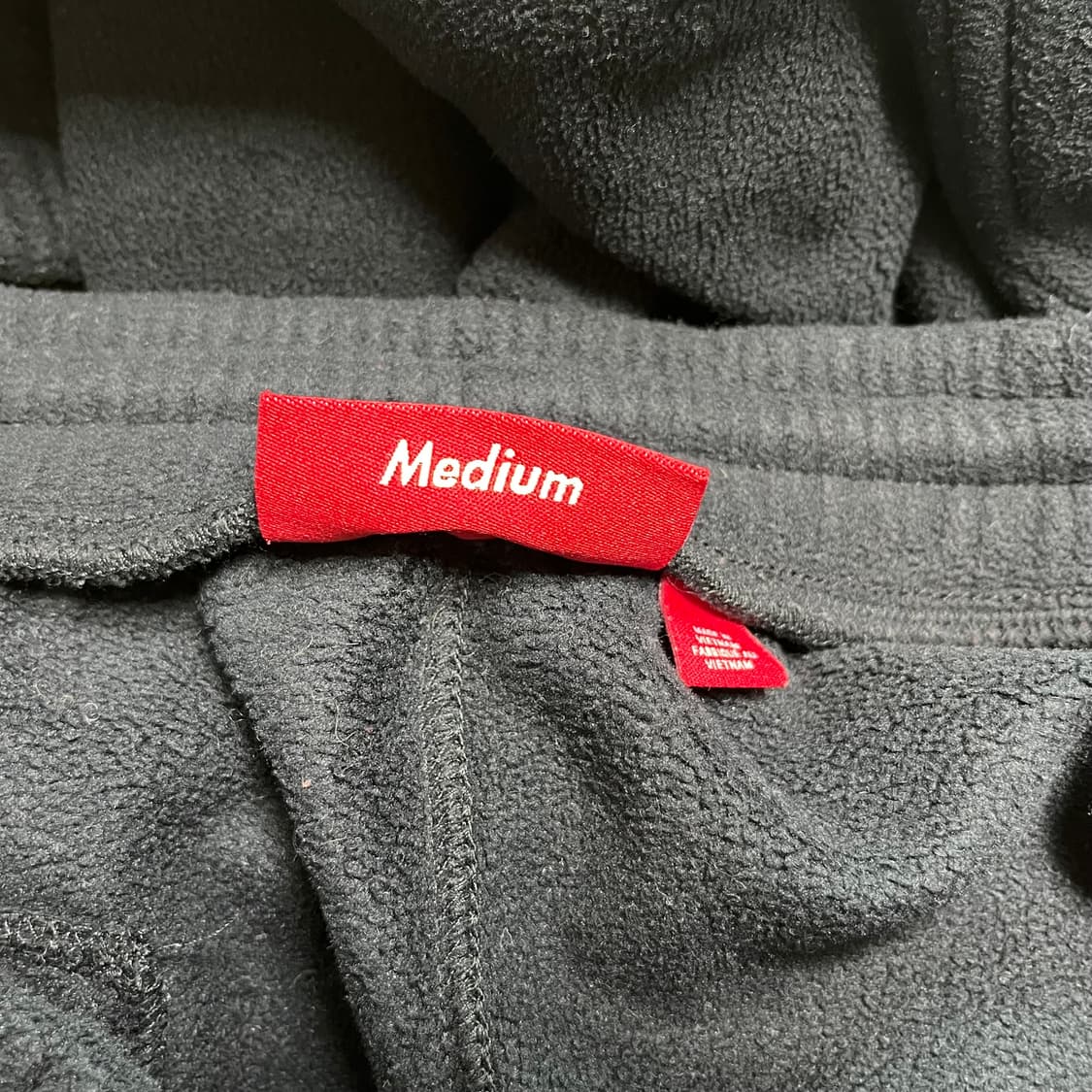 슈프림 24FW 폴라텍 팬츠 블랙 상품이미지4