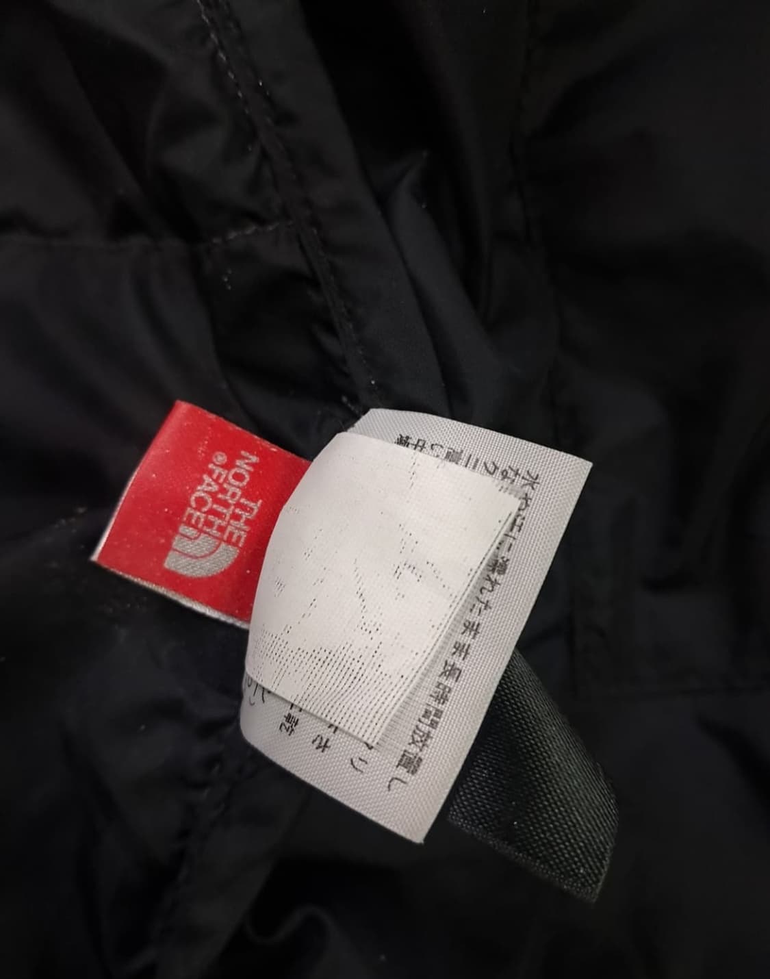 오리지날 일본판 노스페이스 블랙카모 700 눕시 패딩 상품이미지8