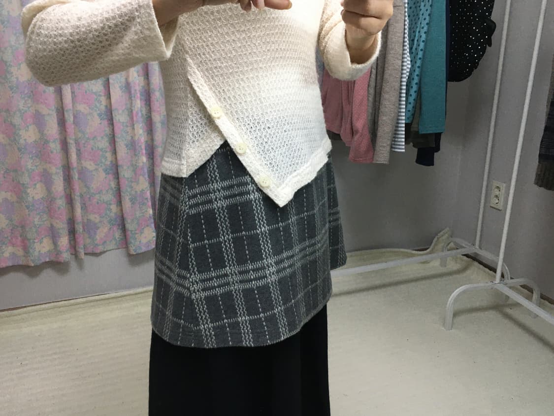 아이보리 체크 레이어드 니트 상품이미지4