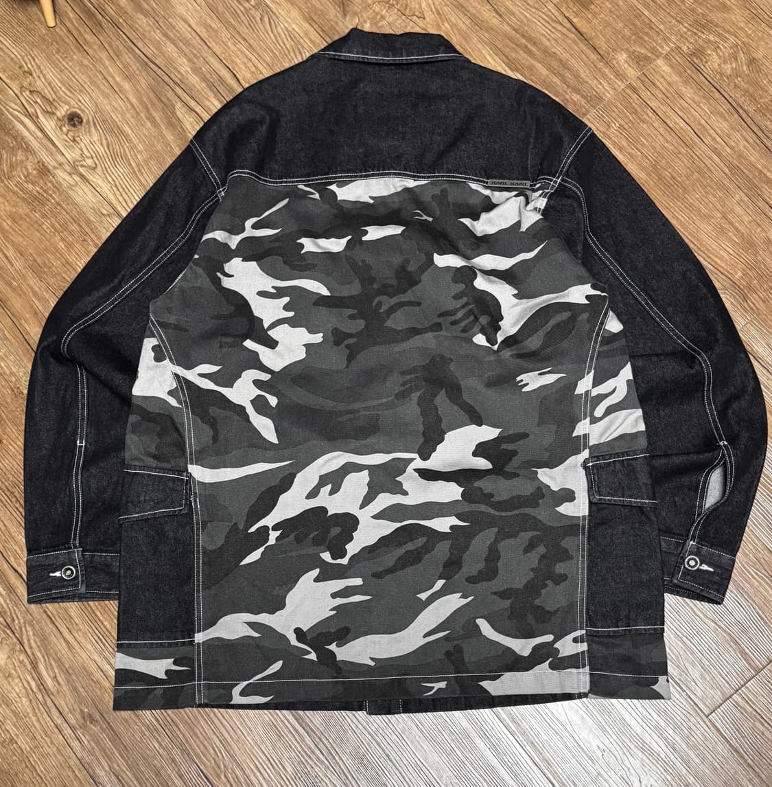 [L] 칼 카니 데드스탁 카모 데님 오버핏 자켓 상품이미지4