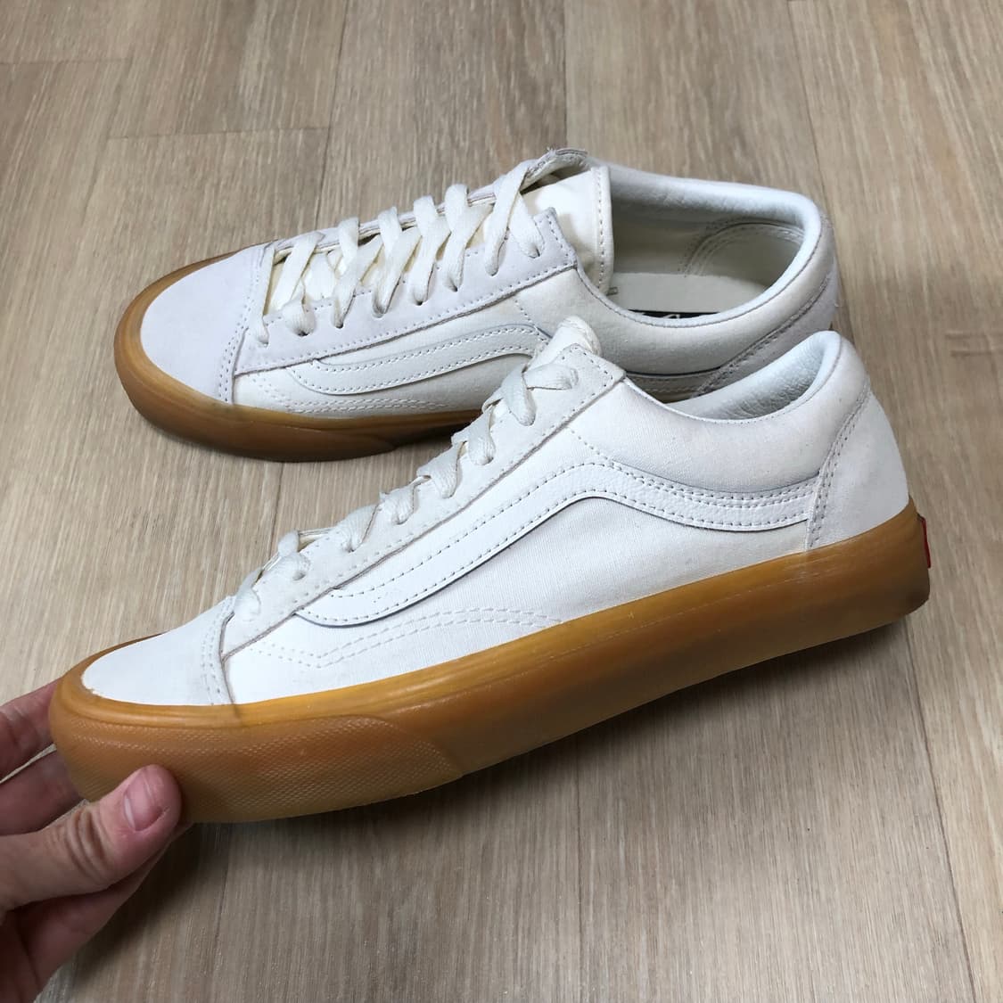 (260) 반스 VANS 스타일36 크림 화이트 검솔  상품이미지1