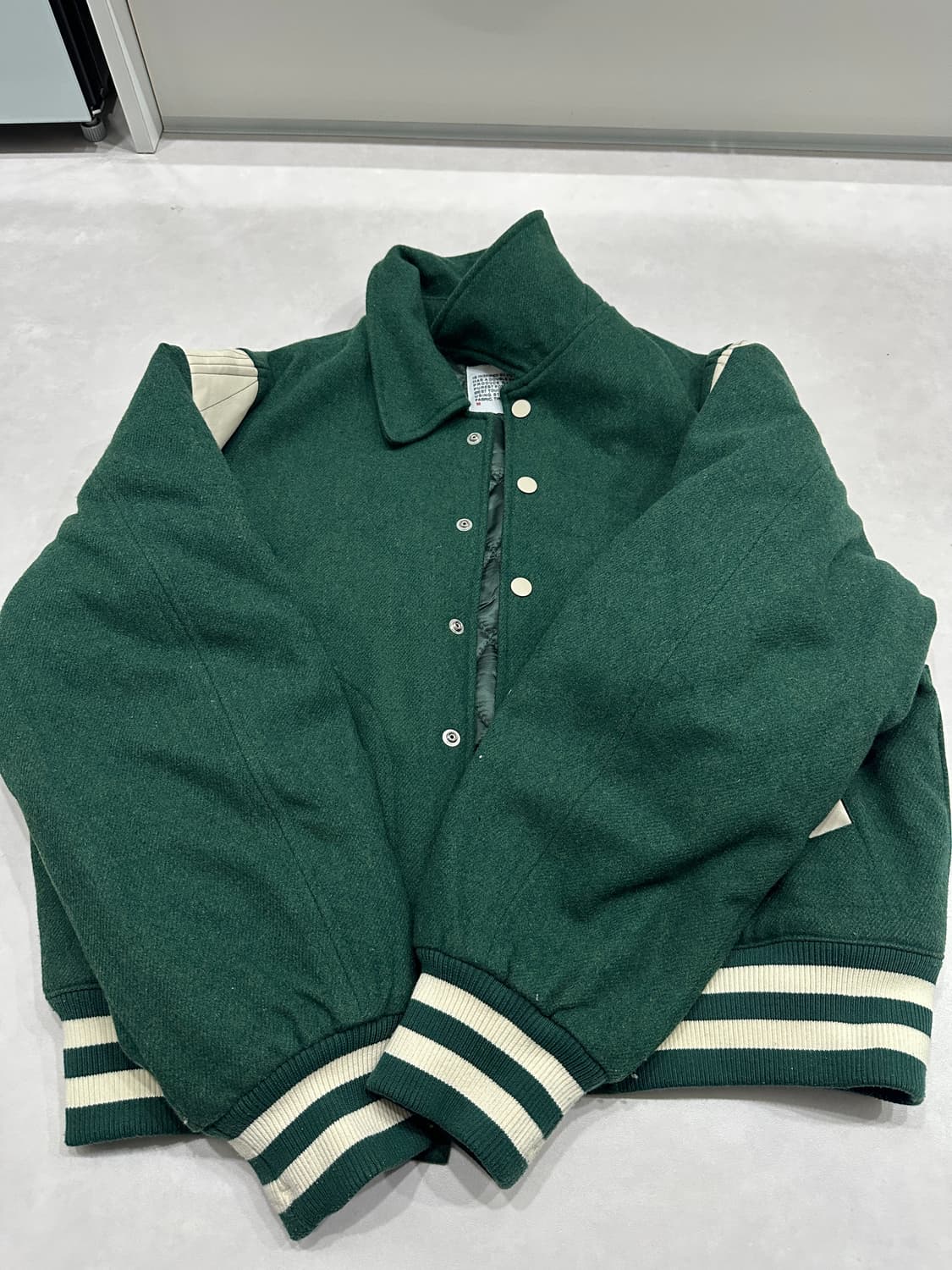 벌스데이수트 바시티 자켓 상품이미지1