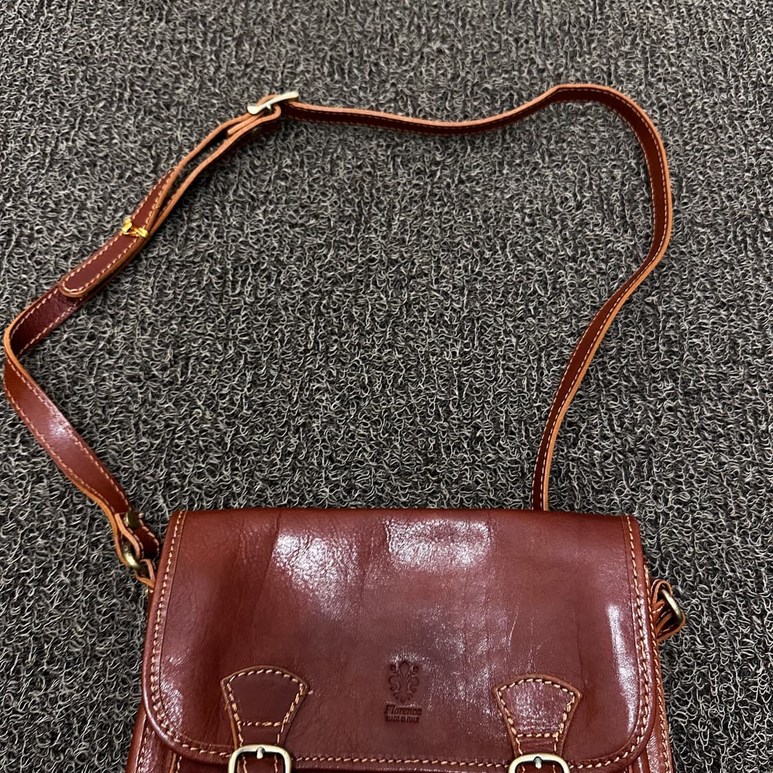 Florence Made in Italy 이태리 소가죽 크로스백 상품이미지4