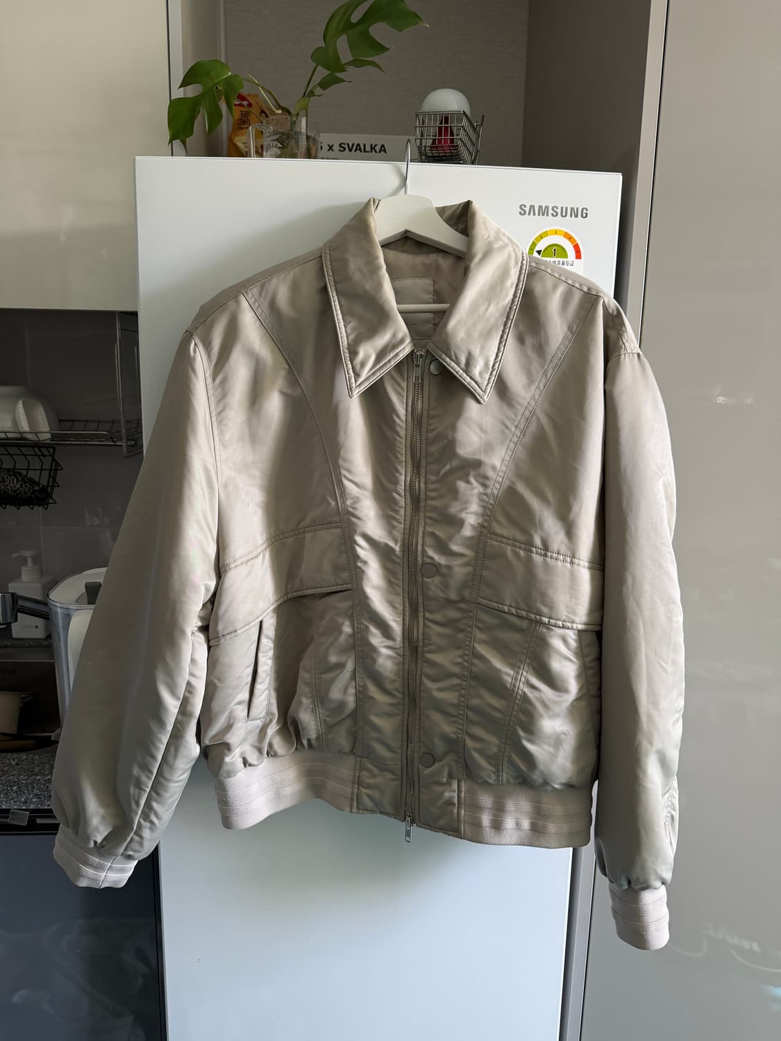 벨리에 22Ss 패디드 봄버 웜그레이 L사이즈 상품이미지1