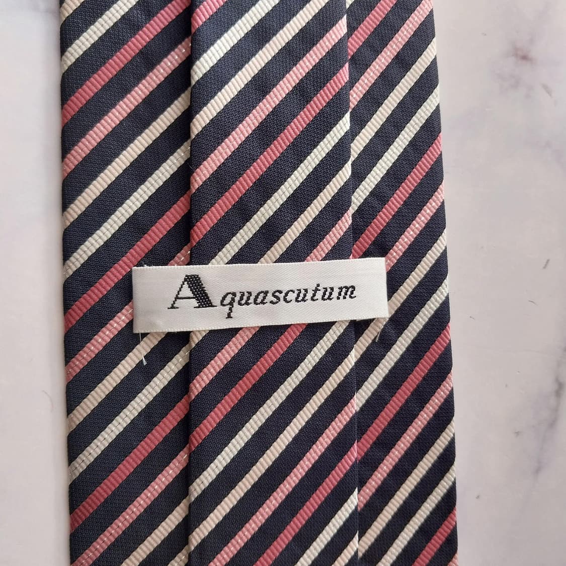 아쿠아스큐텀 실크 스트라이프 넥타이 9.5cm A+등급 K1987
 상품이미지9