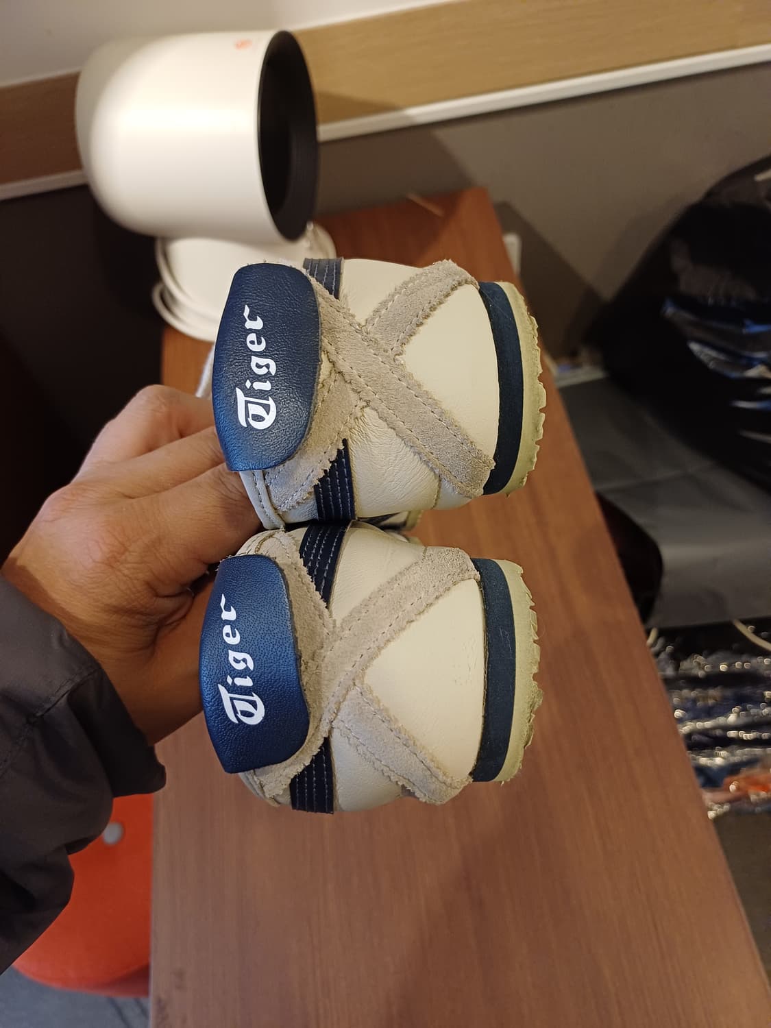 오니츠카타이거 맥시코66 네이비 260사이즈 상품이미지3