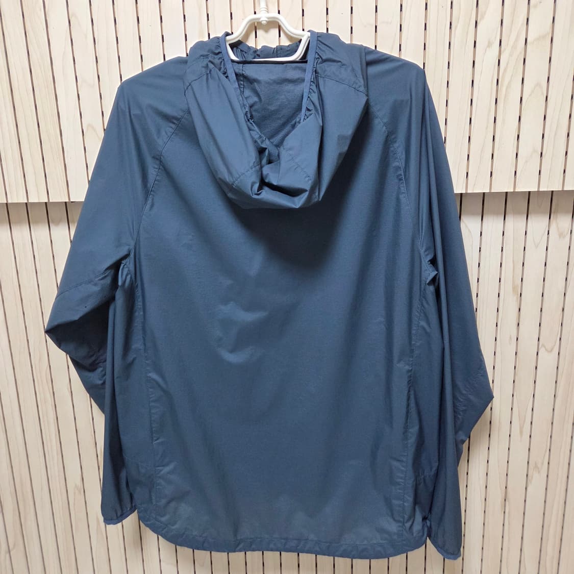 cayl 바람막이 light EQ jacket 팝니다 상품이미지2