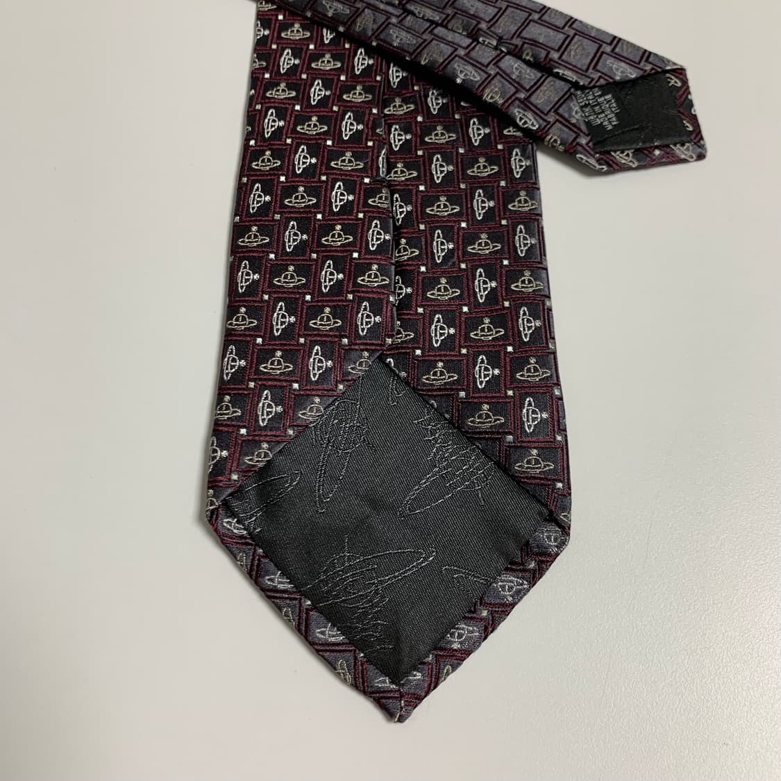 비비안웨스트우드 모노그램 명품넥타이 100실크 A+등급 8.8cm 상품이미지5