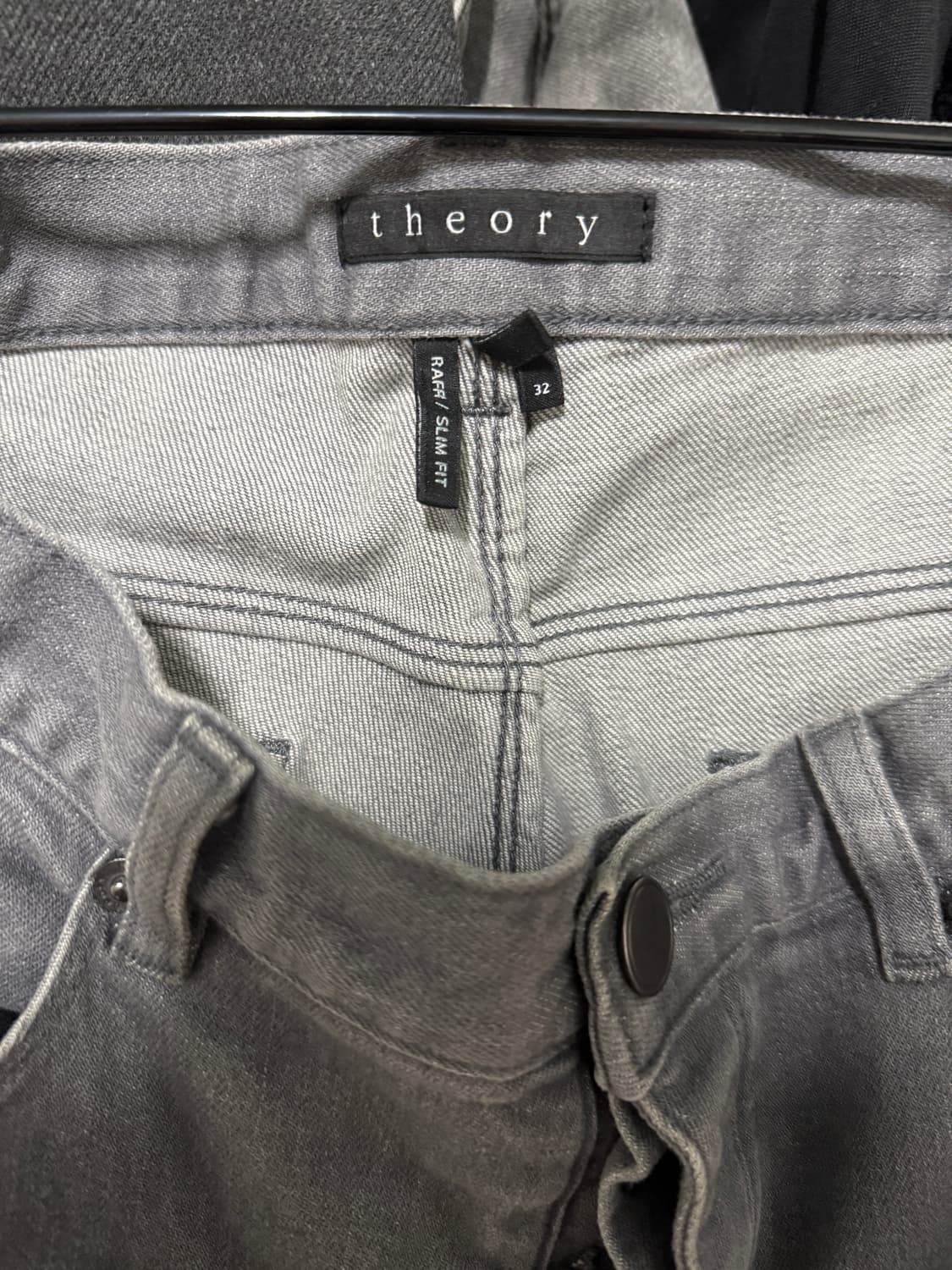 Theory 슬림핏 그레이 진 32 상품이미지3