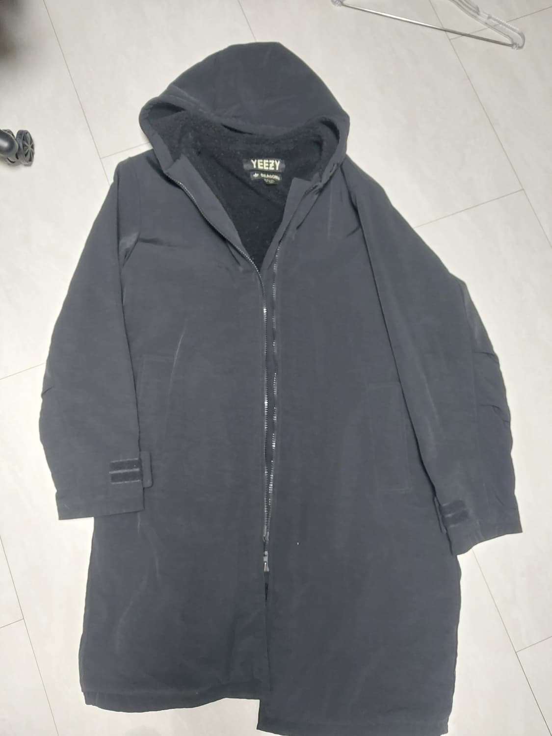 이지 시즌1 자켓 팝니다 상품이미지1