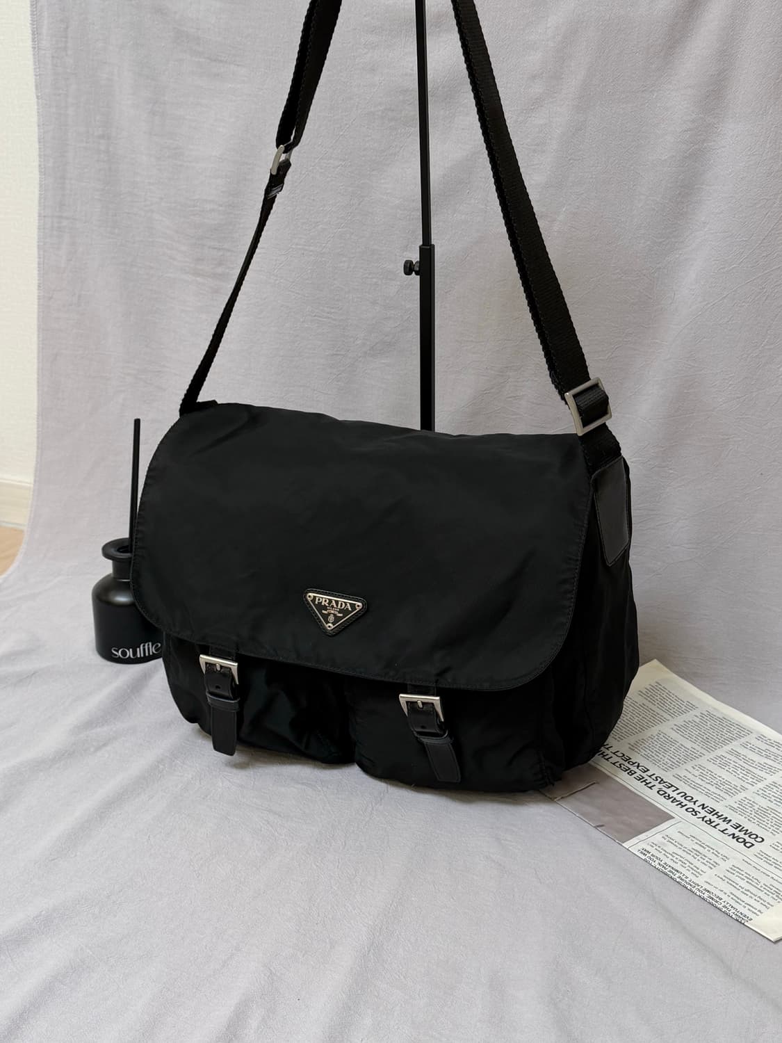 (컨디션굿)프라다 투버클 포코노 나일론 메신저백 크로스백 상품이미지4