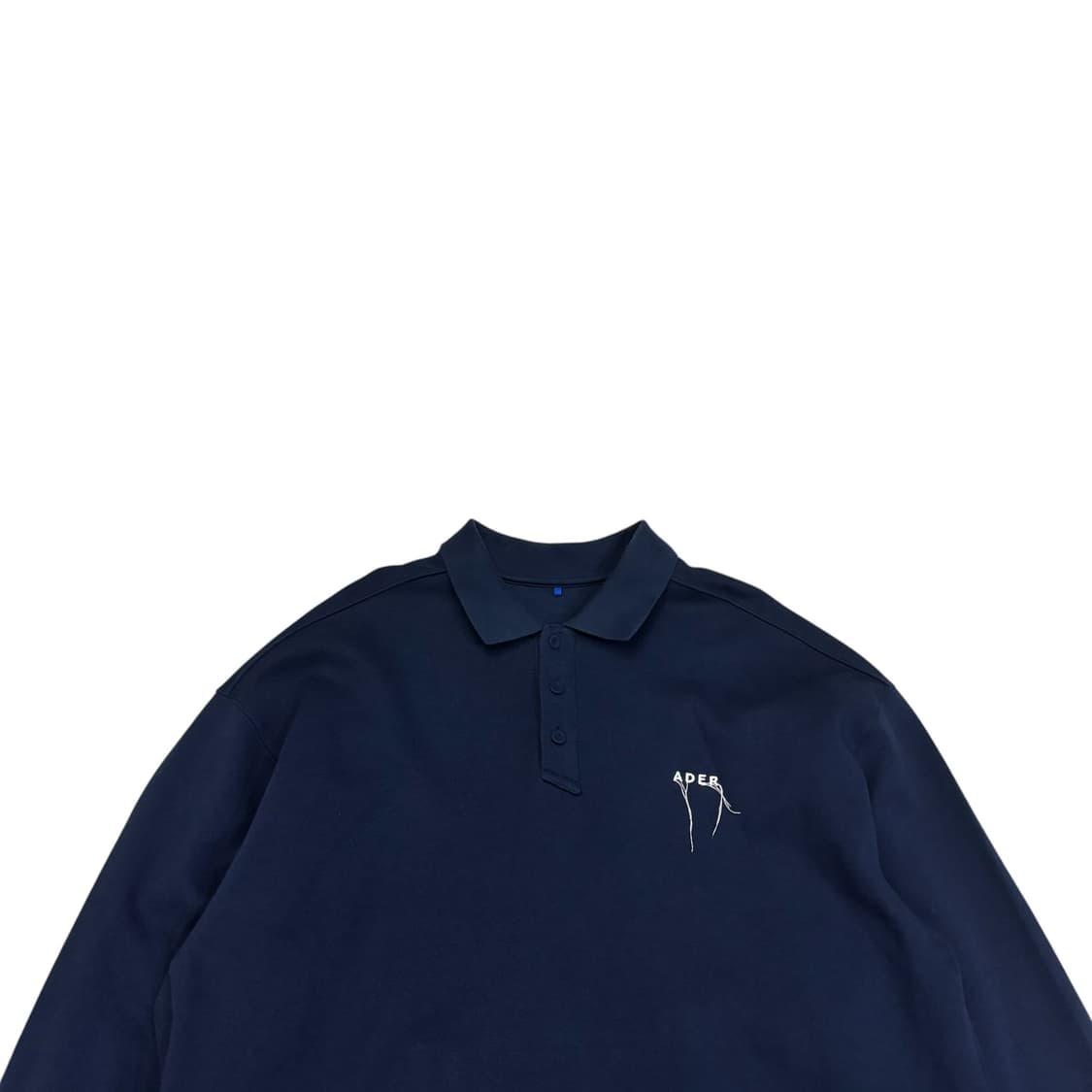 아더에러 네이비 니들 로고 폴로 셔츠 상품이미지2