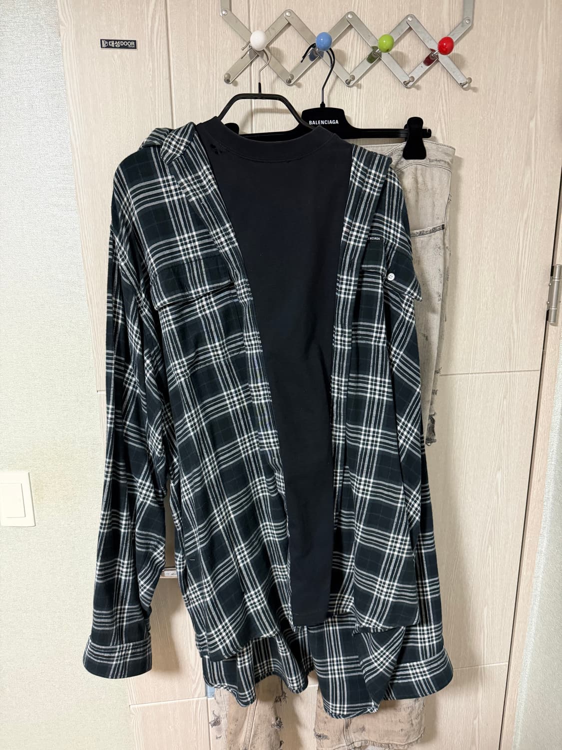 발렌시아가 트롱프뢰유 셔츠 블랙 4사이즈  상품이미지1