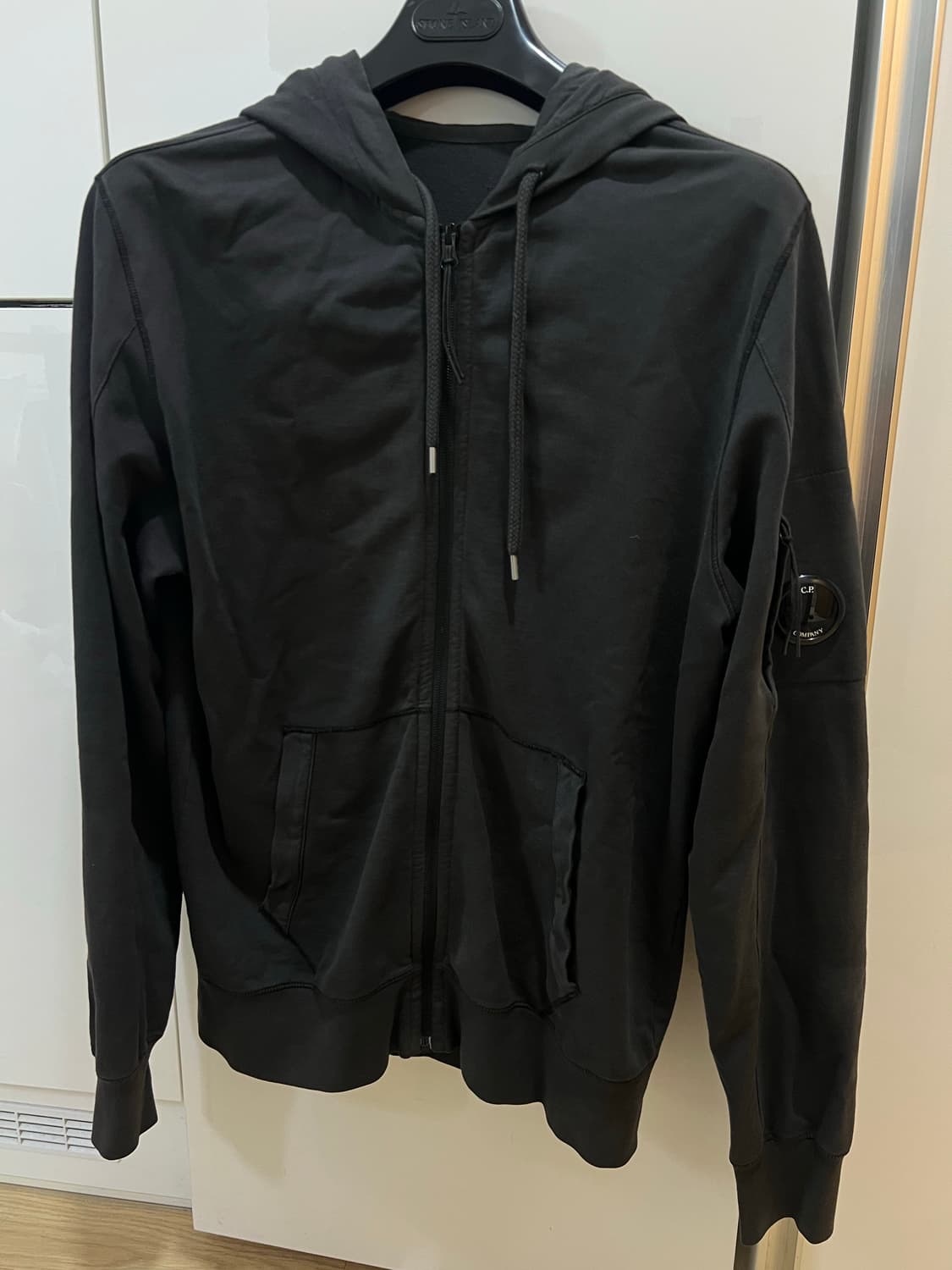 cp컴퍼니 후드집업 L 상품이미지1