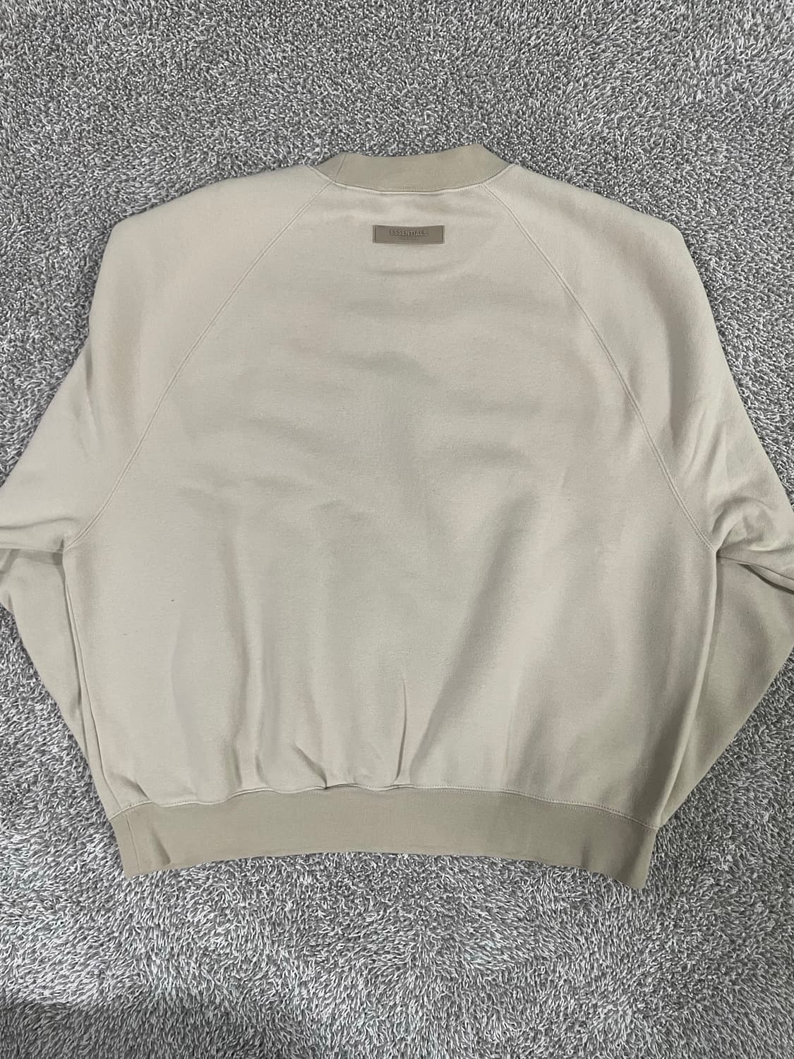 에센셜 1977 맨투맨 상품이미지3