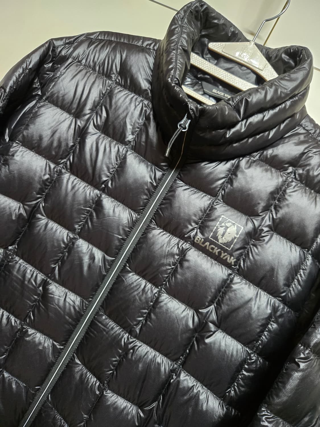 블랙야크 남성 구스다운 퀼팅 경량 패딩 상품이미지2