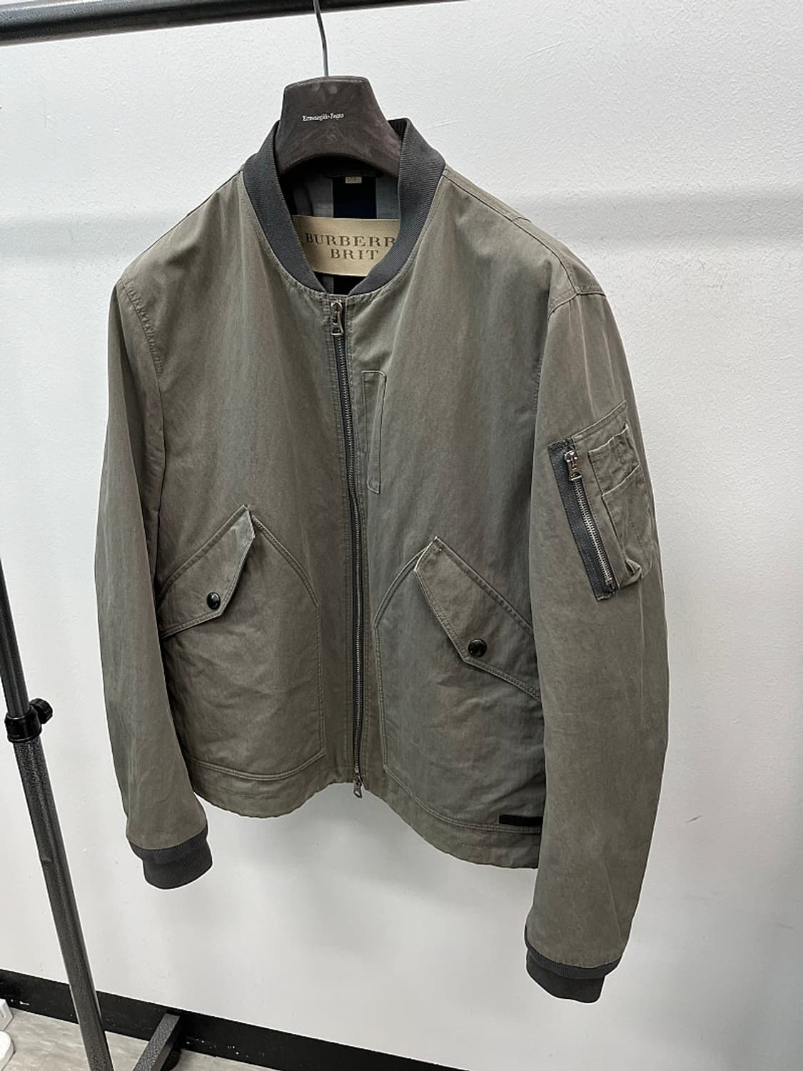 105-110) 버버리 브릿 가먼트 M-1 블루종  상품이미지1