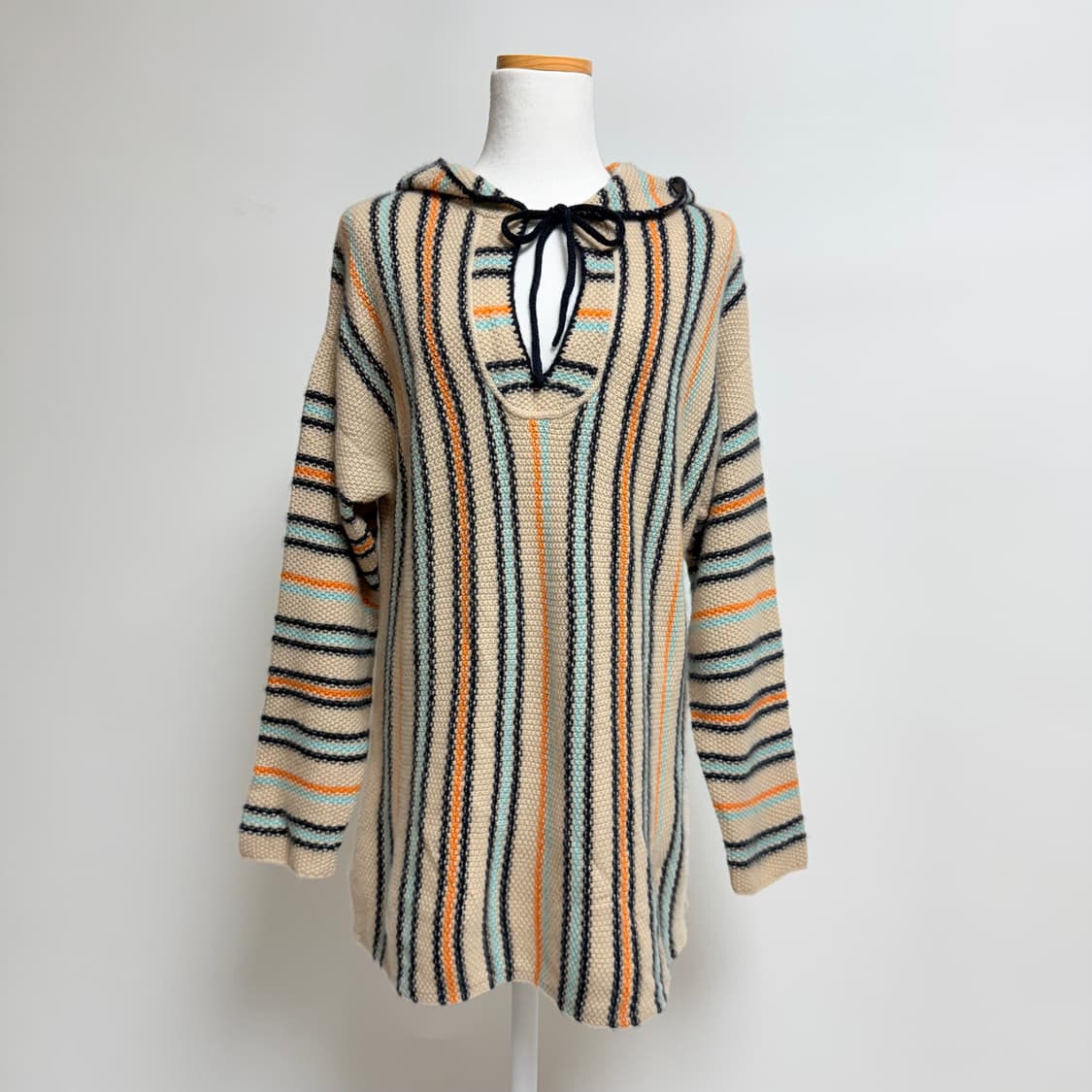 [캐시미어 100%] 스트라이프 후드 롱니트 LL 상품이미지1