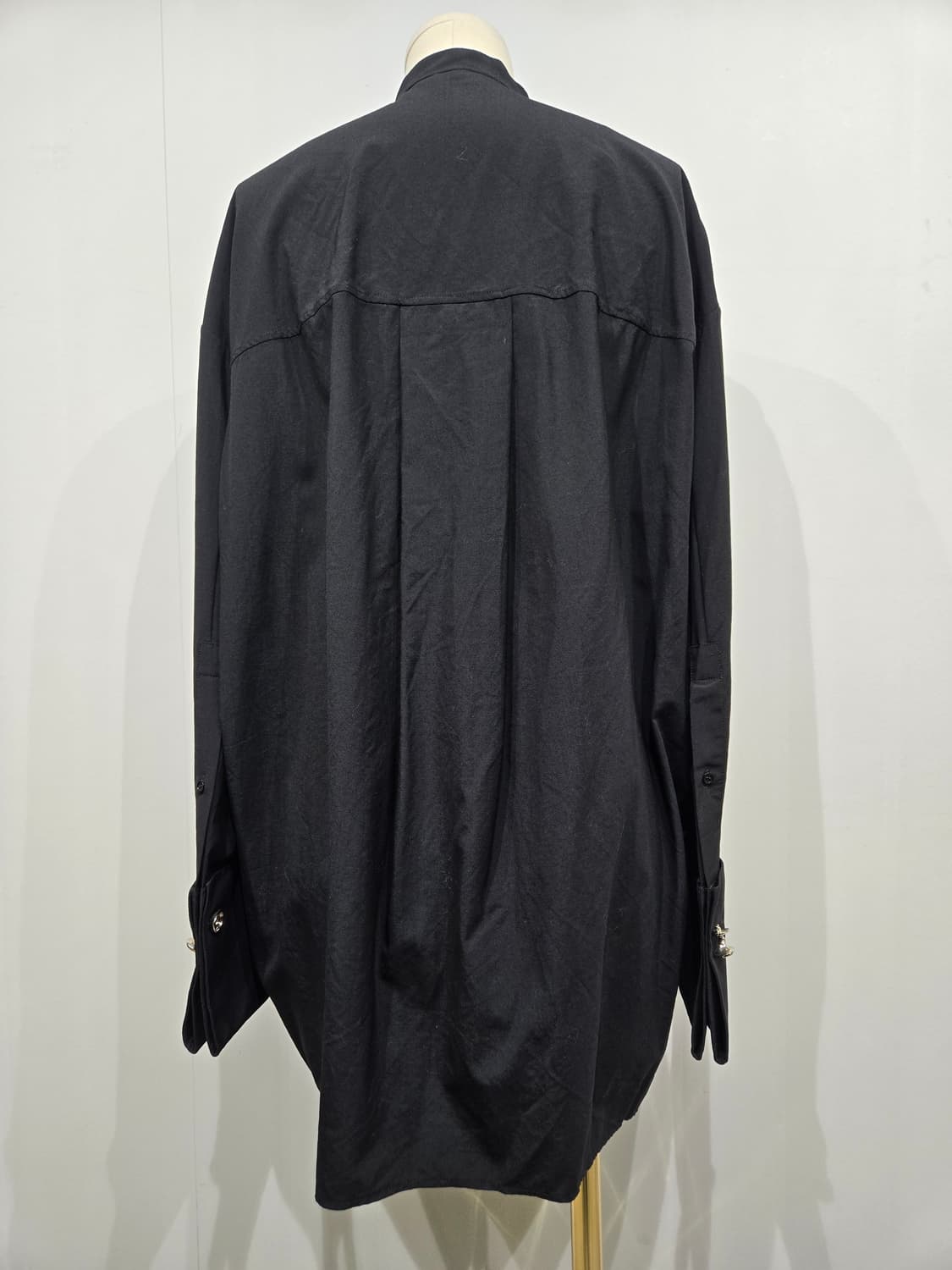 로에베 블랙 롱 셔츠 차이나넥 스타일 상품이미지2