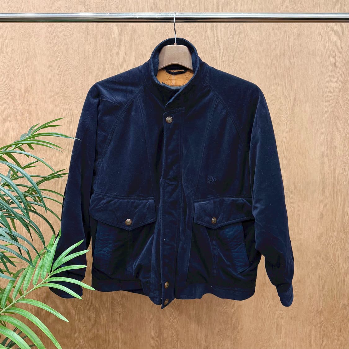 빈티지 헌팅 워크 자켓 더블 포켓 로고 버튼 배색 안감 디테일 네이비 상품이미지1