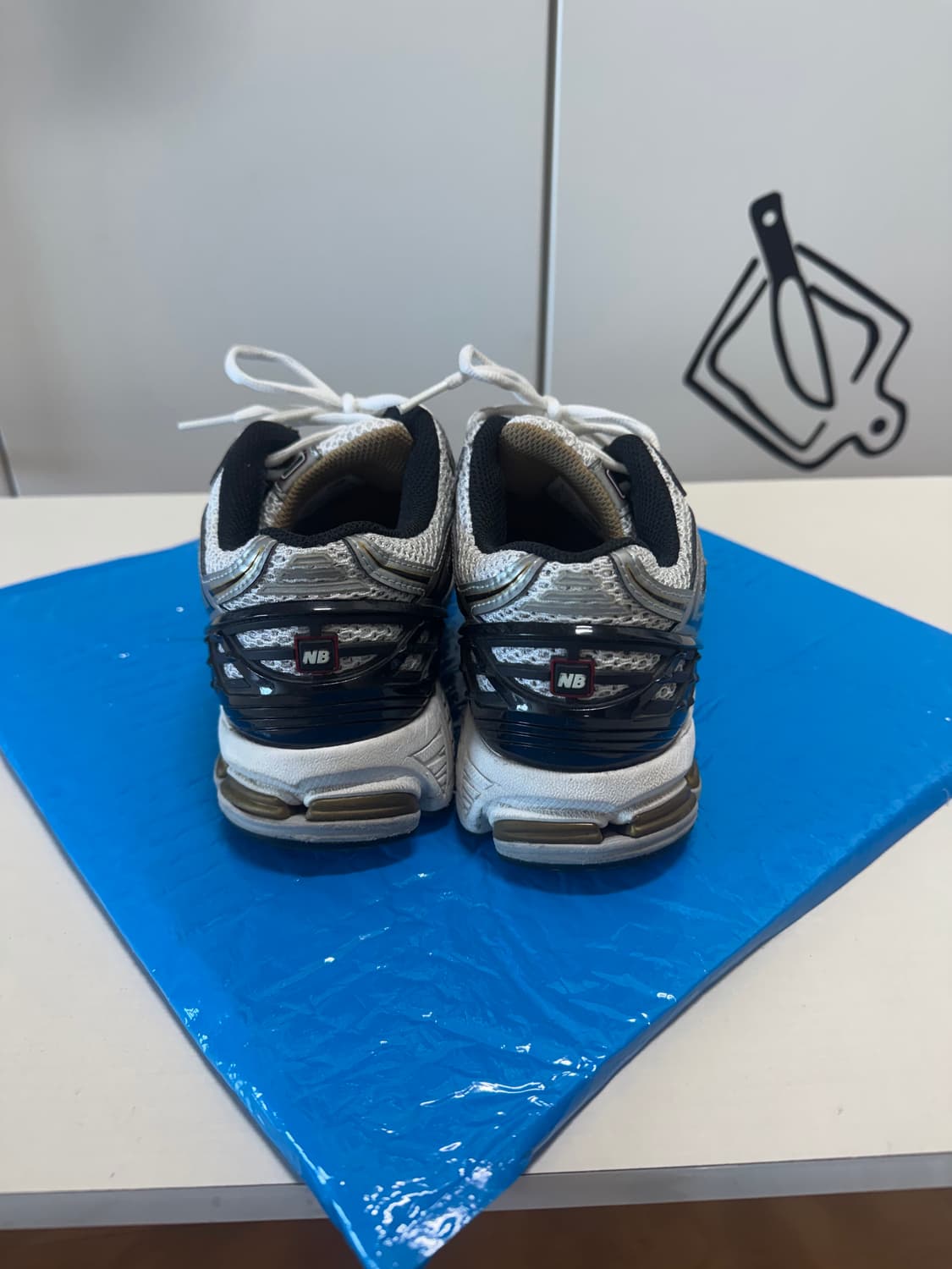 뉴발란스 1906 화이트골드 상품이미지3