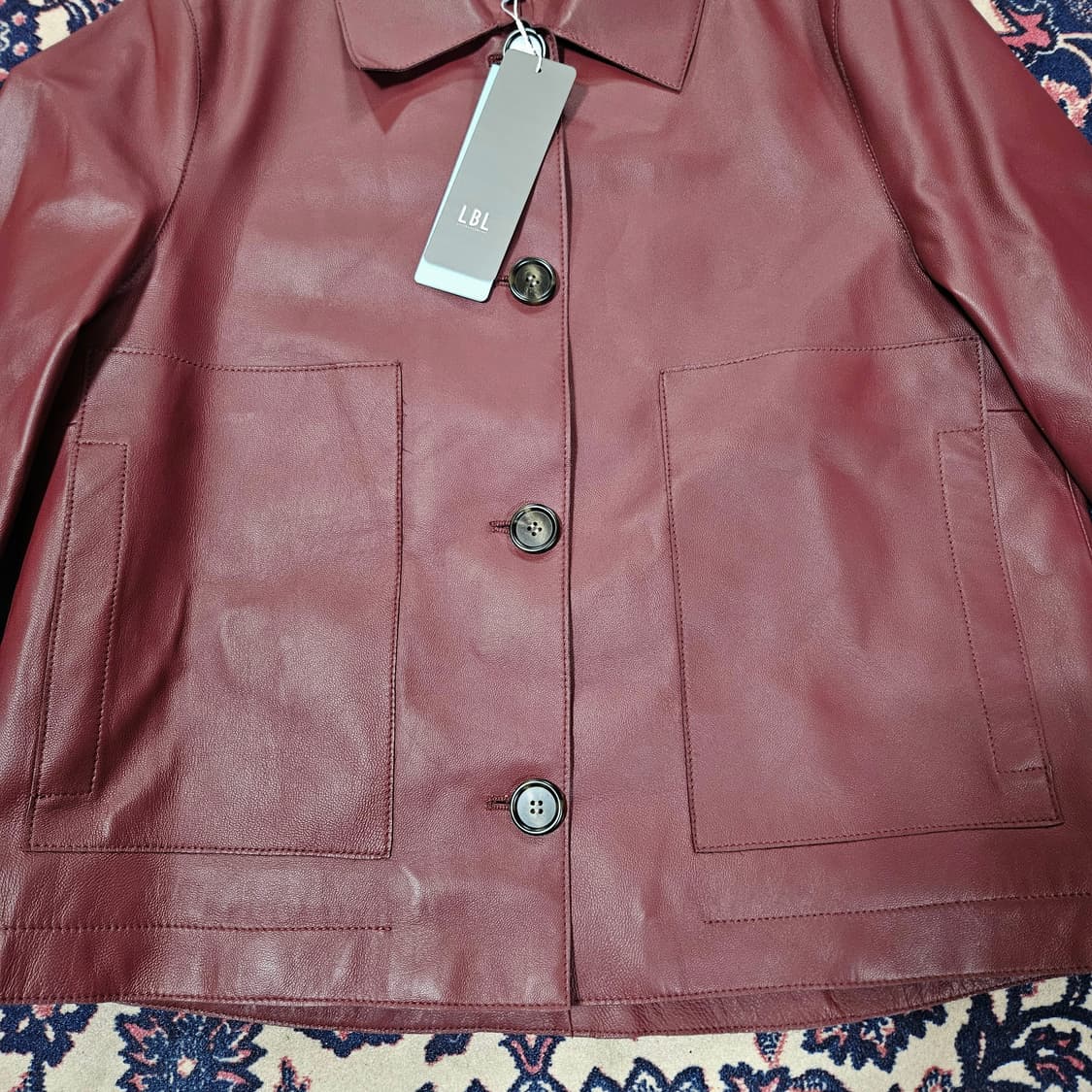 (새상품)엘비엘(LBL) 22ss 양가죽 루즈핏 숏 카라넥 버튼 자켓 상품이미지3