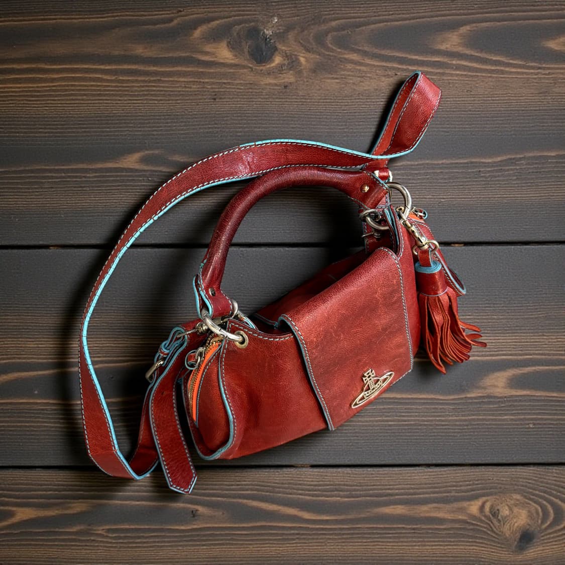 비비안웨스트우드 00AW 로고 플랩 레더 크로스백(토트백) 상품이미지4