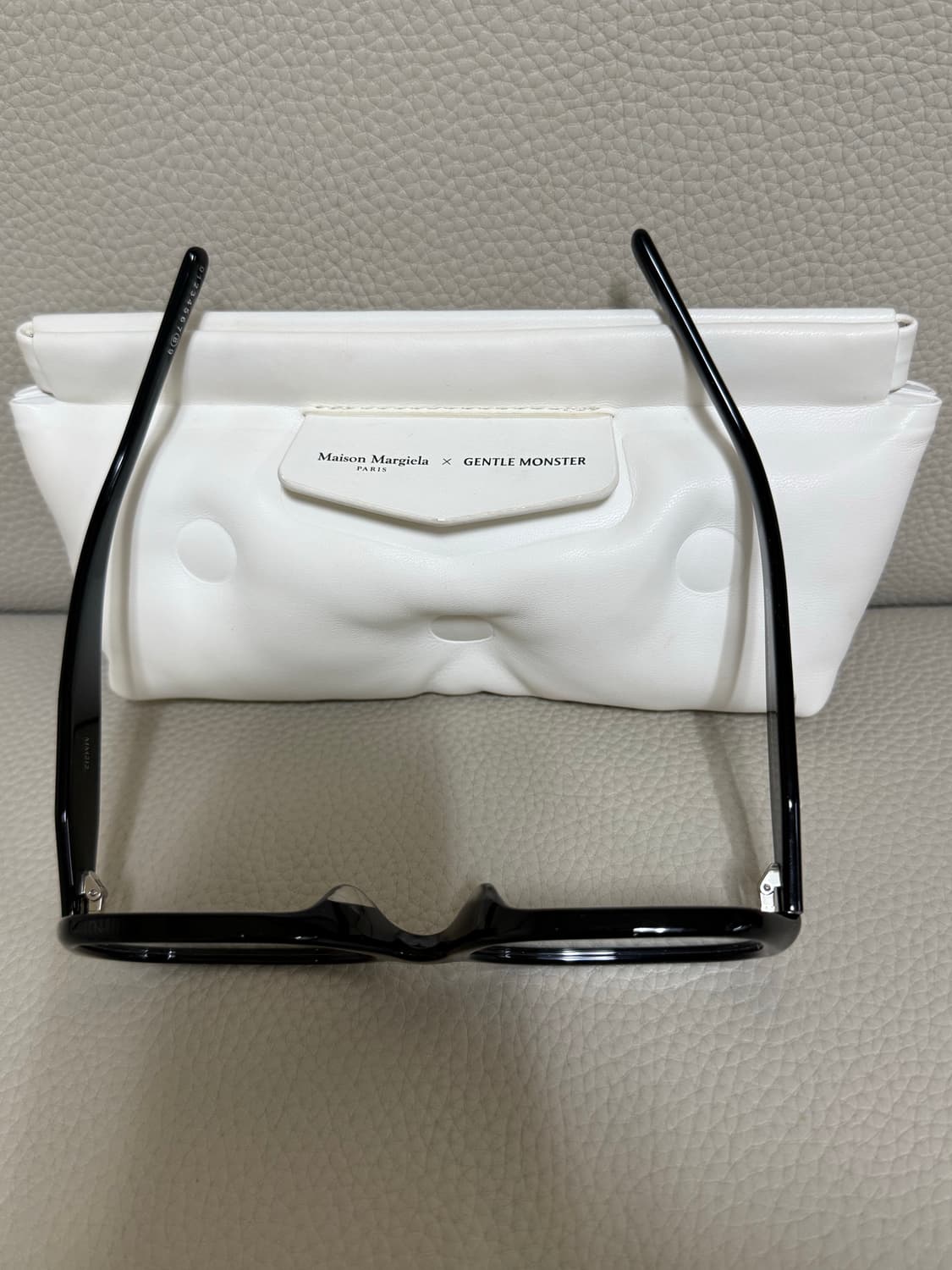 젠틀몬스터 메종마르지엘라 MM212 블랙클리어 상품이미지3