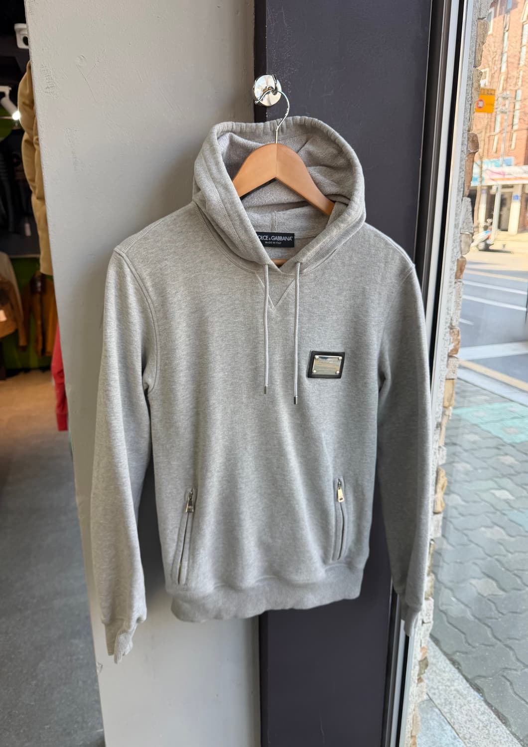 38/ 돌체앤가바나 밀라노 우먼컬렉션 패치 후드티 상품이미지3