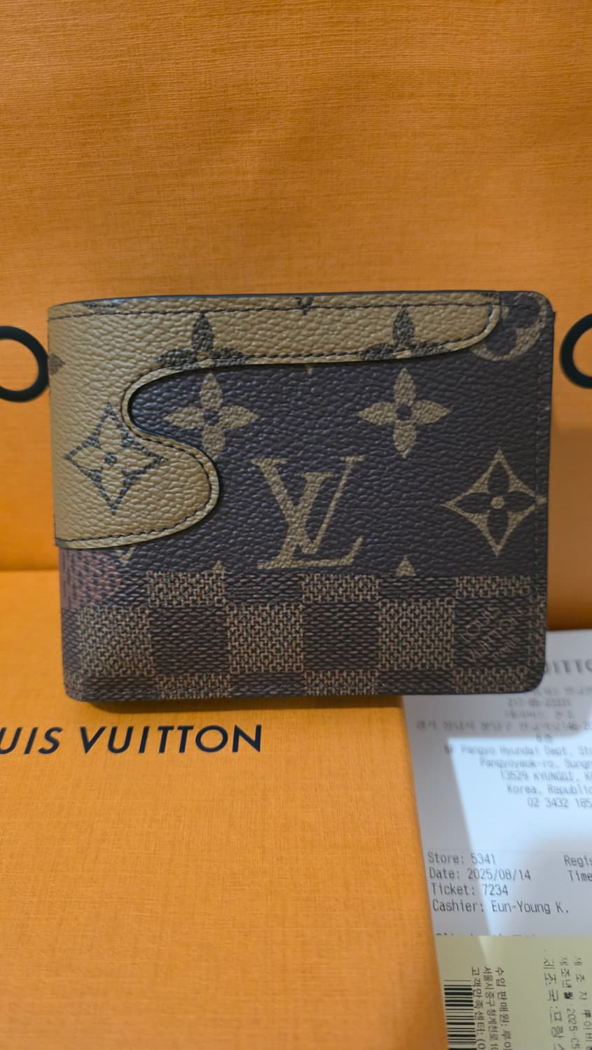 [새상품급,풀구성]25ss 루이비통 니고 퍼렐 반지갑 상품이미지2