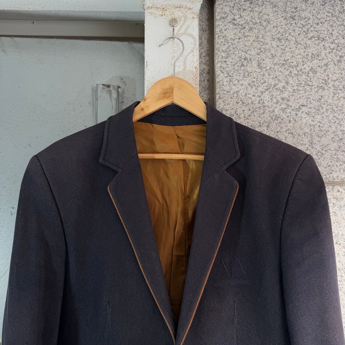 아르마니 익스체인지 빅로고 엘보 패치 원버튼 자켓 상품이미지3