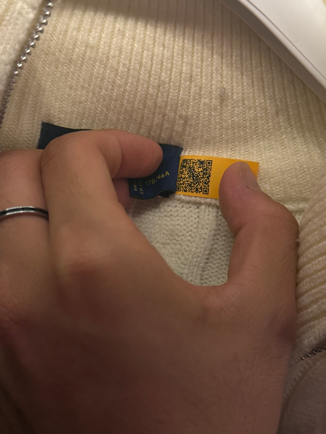 폴로 반집업 니트 판매합니다 상품이미지4