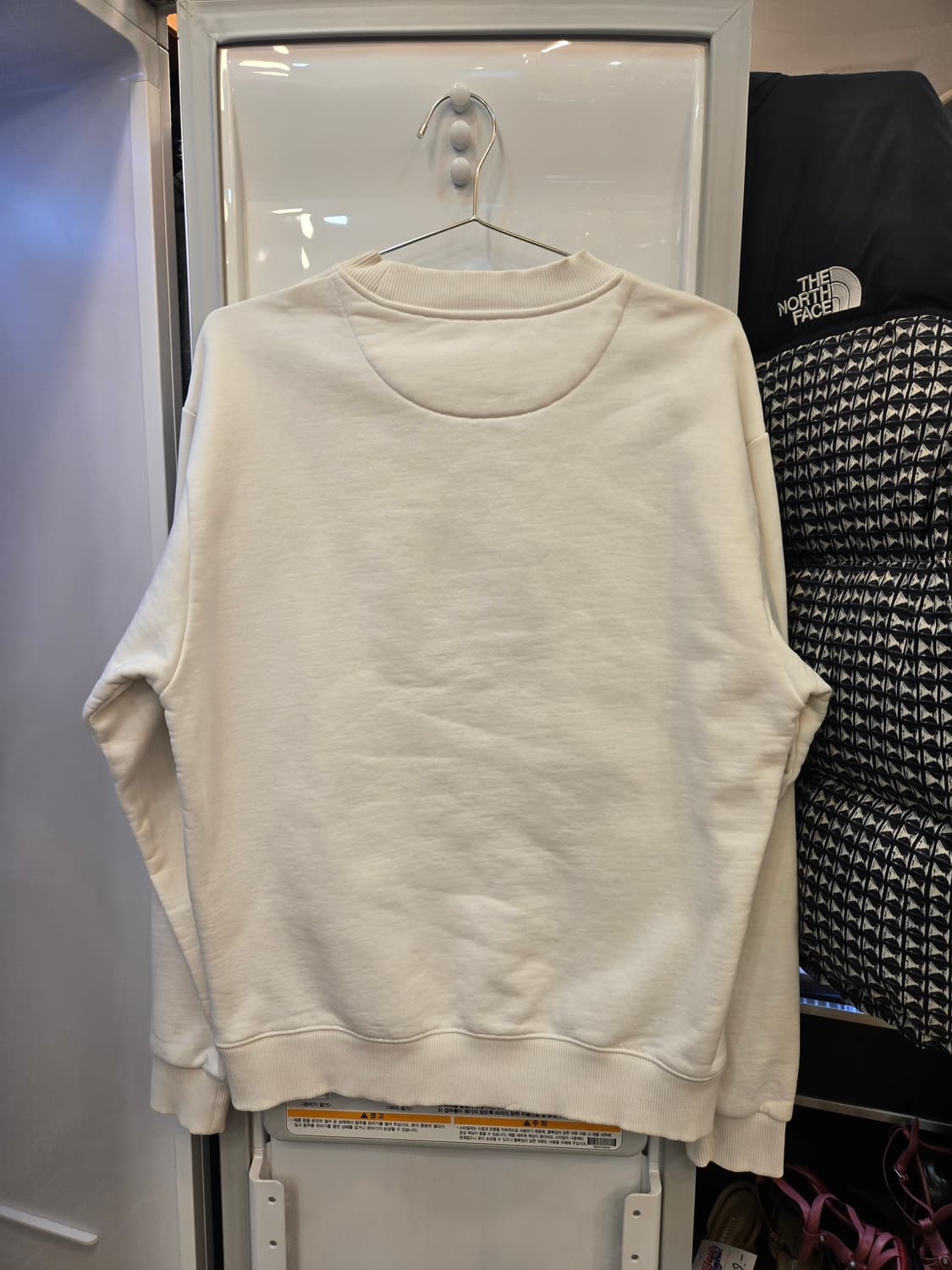 버버리(Burberry)의 클래식 올드로고 자수 스웨트 셔츠 상품이미지2