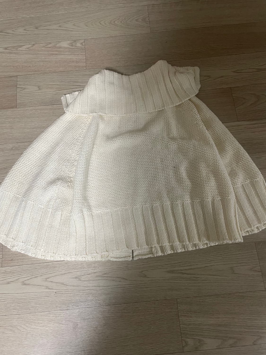 아이보리 케이블 니트 숄 케이프   상품이미지7