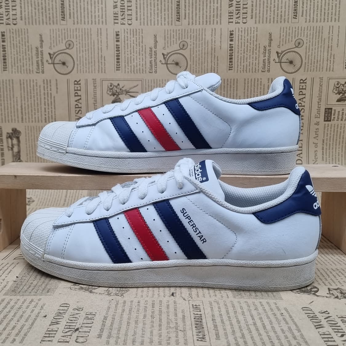 아디다스 슈퍼스타 파운데이션 흰남빨 265 상품이미지1