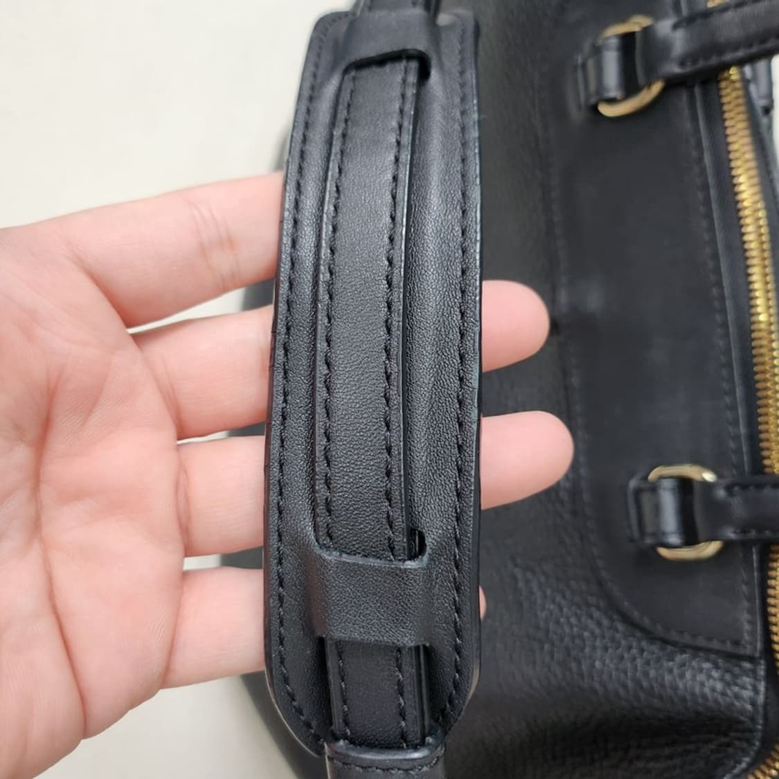 TODS 레더 쇼퍼백 상품이미지2