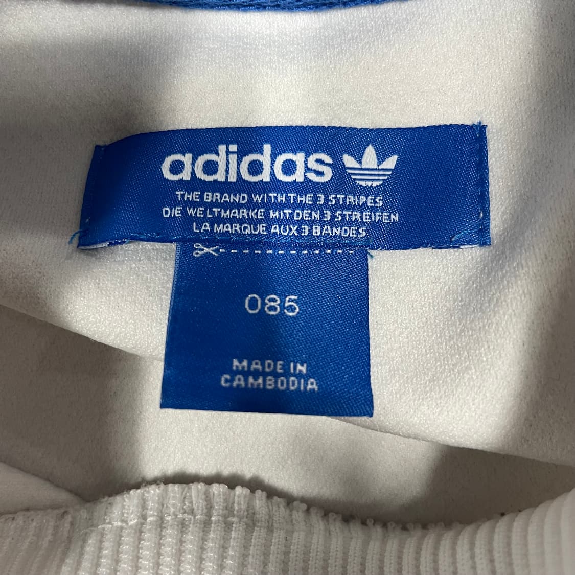 아디다스 화이트 트랙 맨투맨 85  상품이미지4