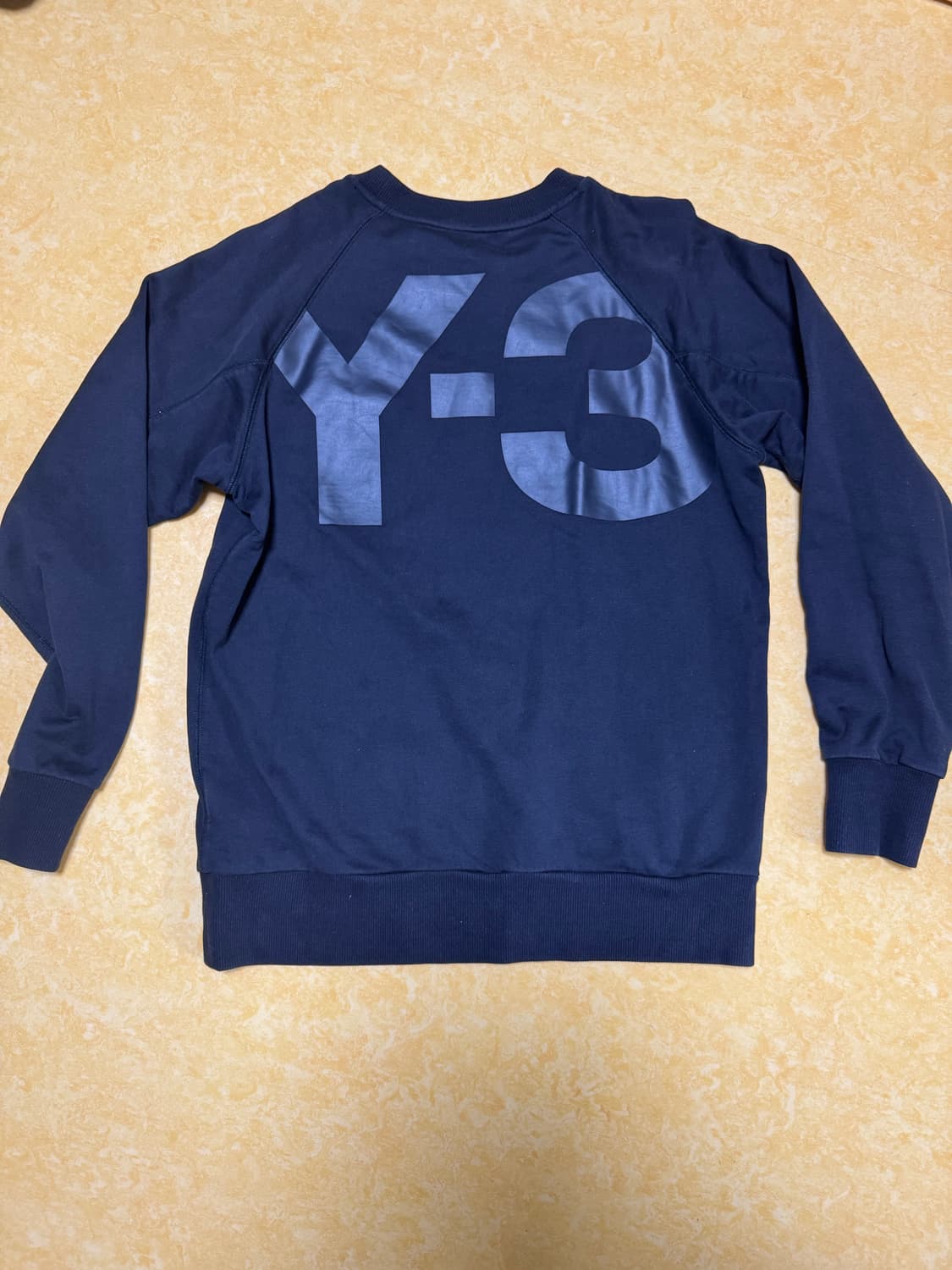 Y-3 블랙 맨투맨 상품이미지2